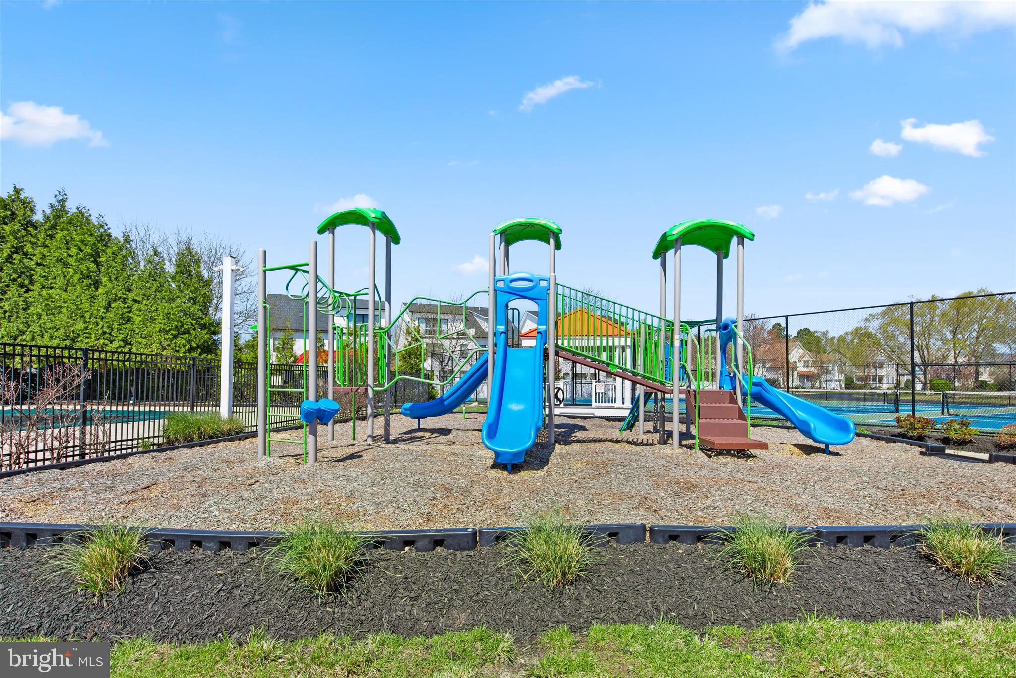 BETHANY LAKES - Residential