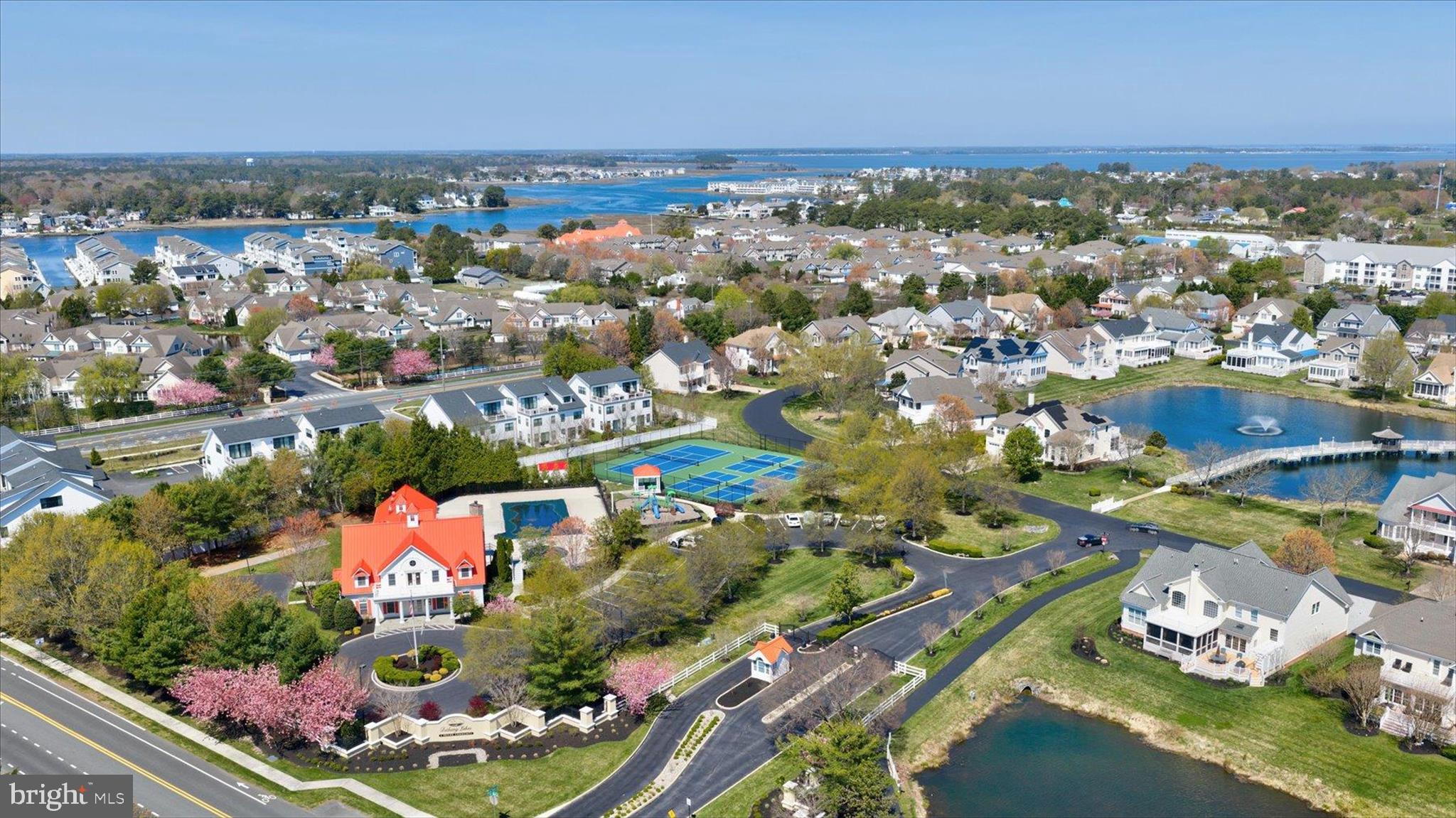 BETHANY LAKES - Residential