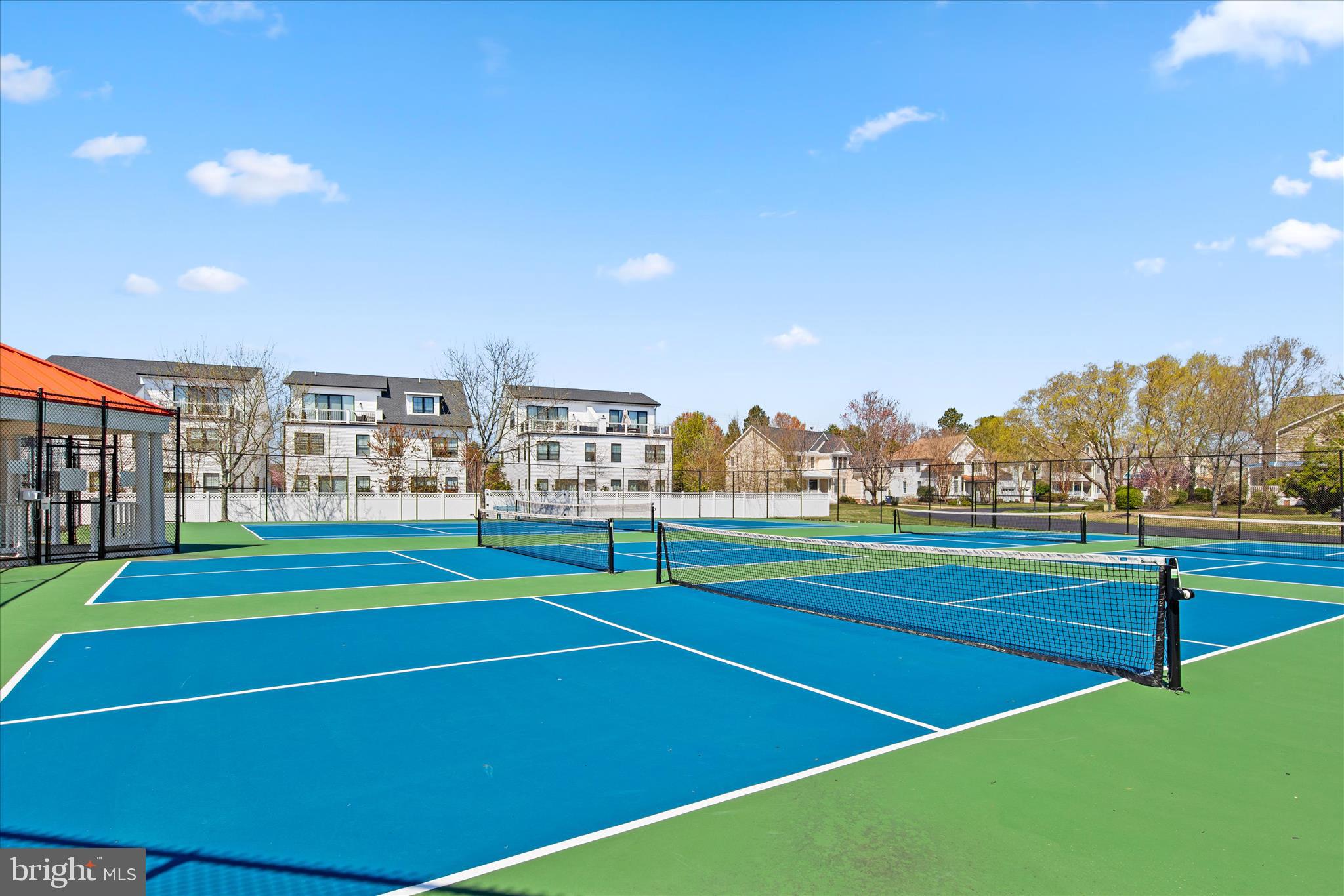 BETHANY LAKES - Residential