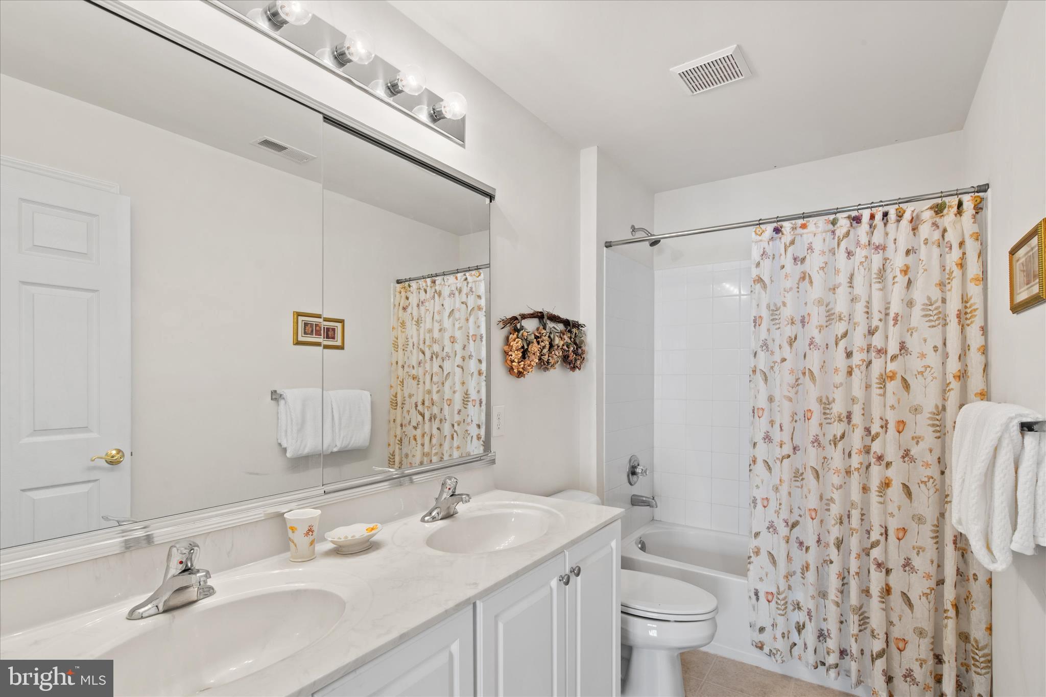 BETHANY LAKES - Residential