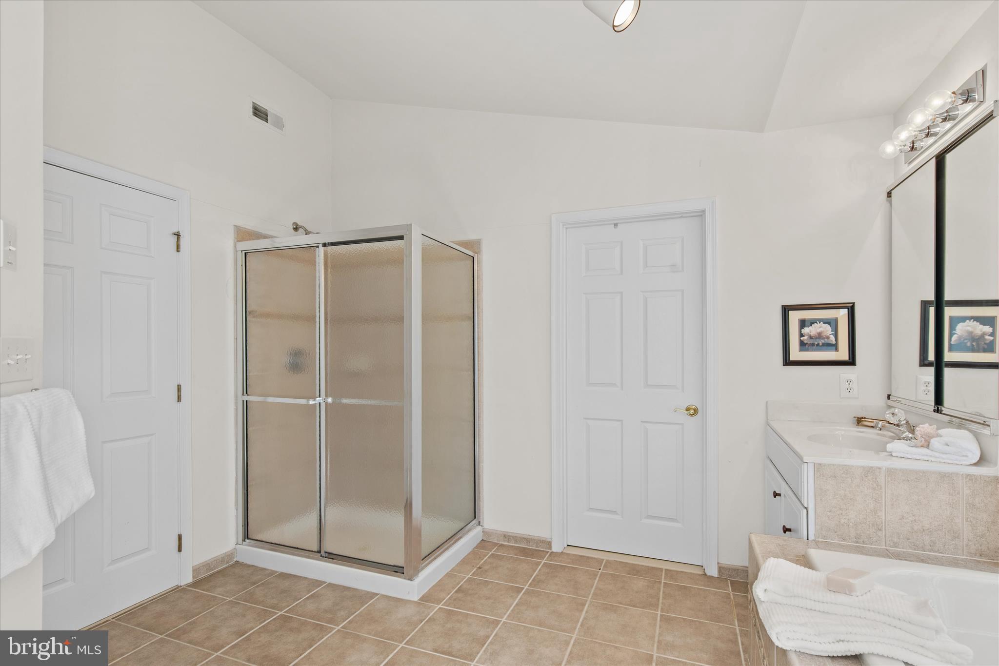BETHANY LAKES - Residential
