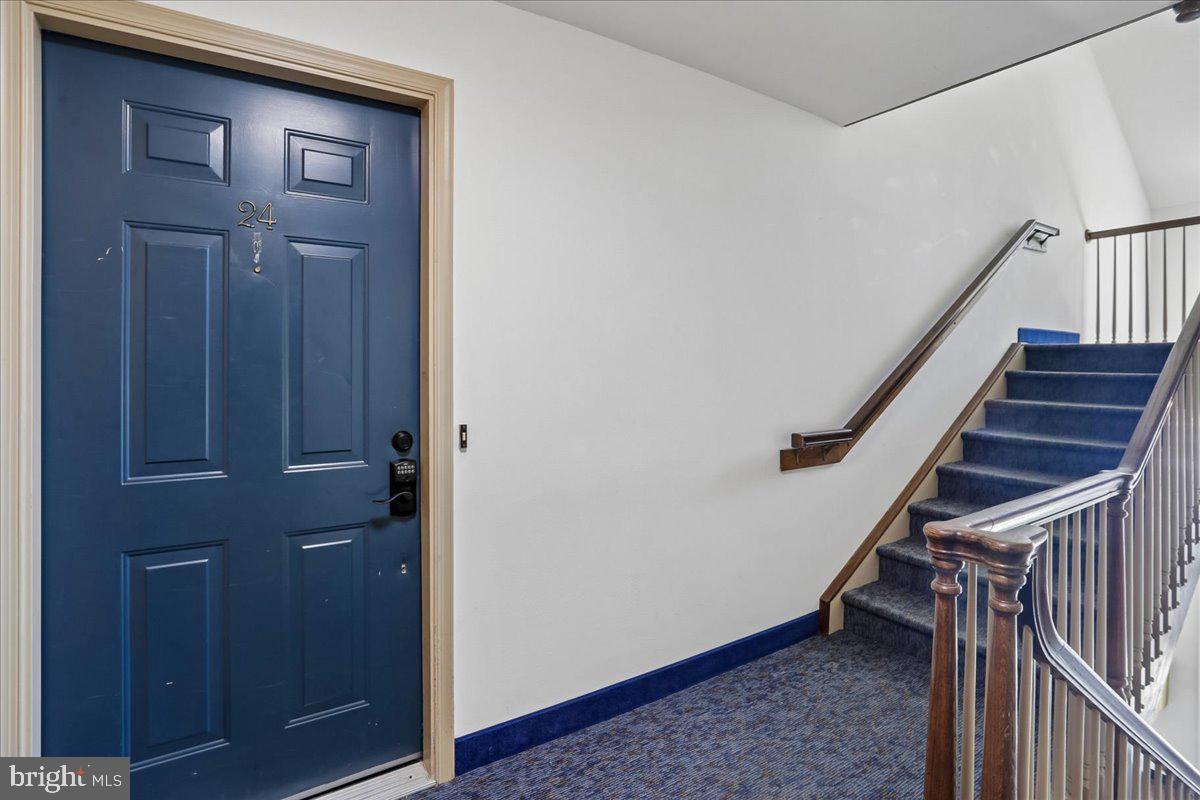 KENTLANDS RIDGE - Residential