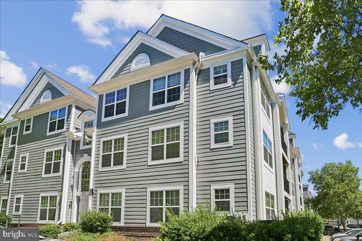 KENTLANDS RIDGE - Residential