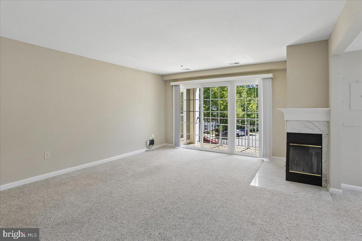 KENTLANDS RIDGE - Residential