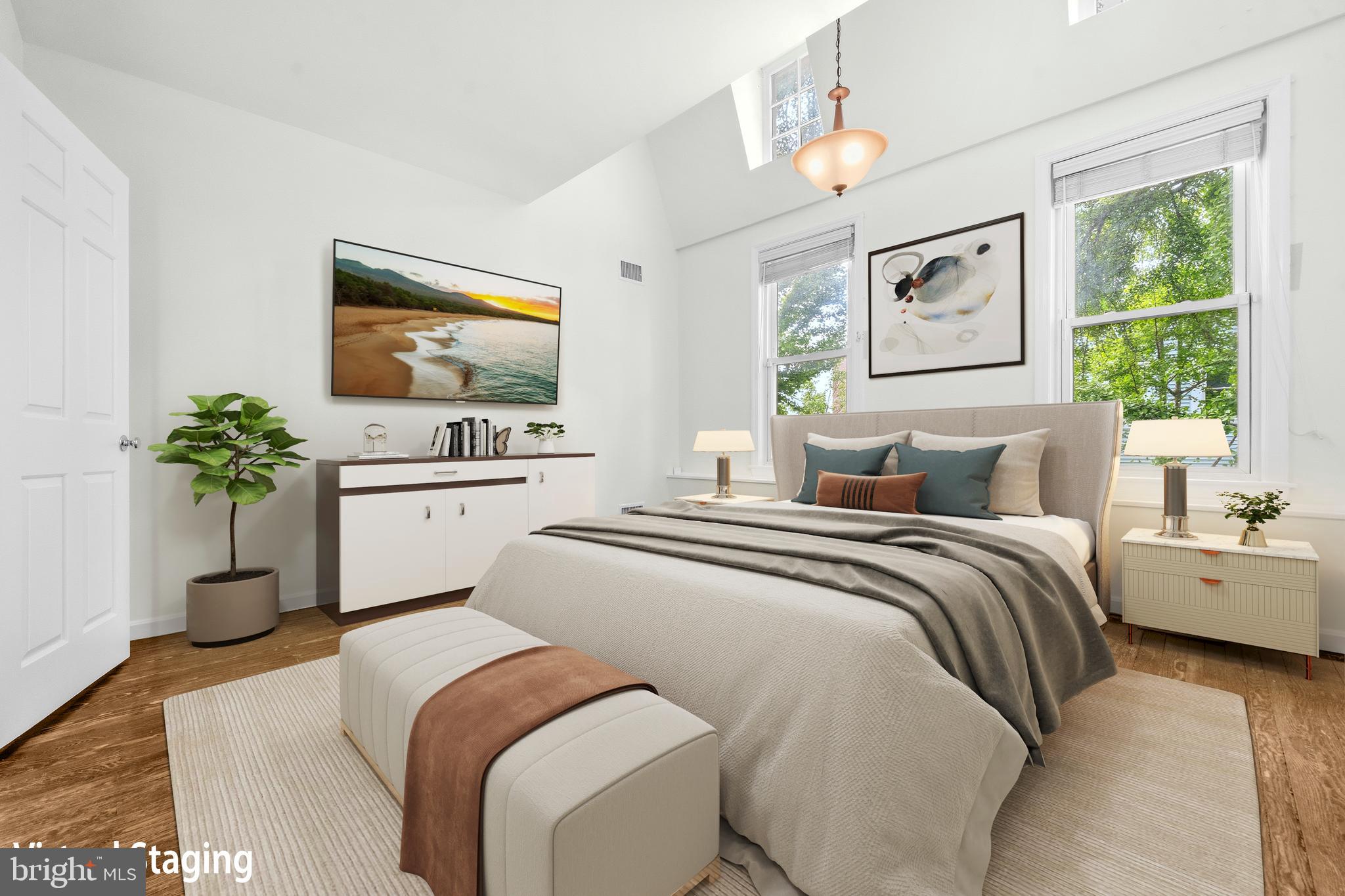 CAPITOL HILL - Residential