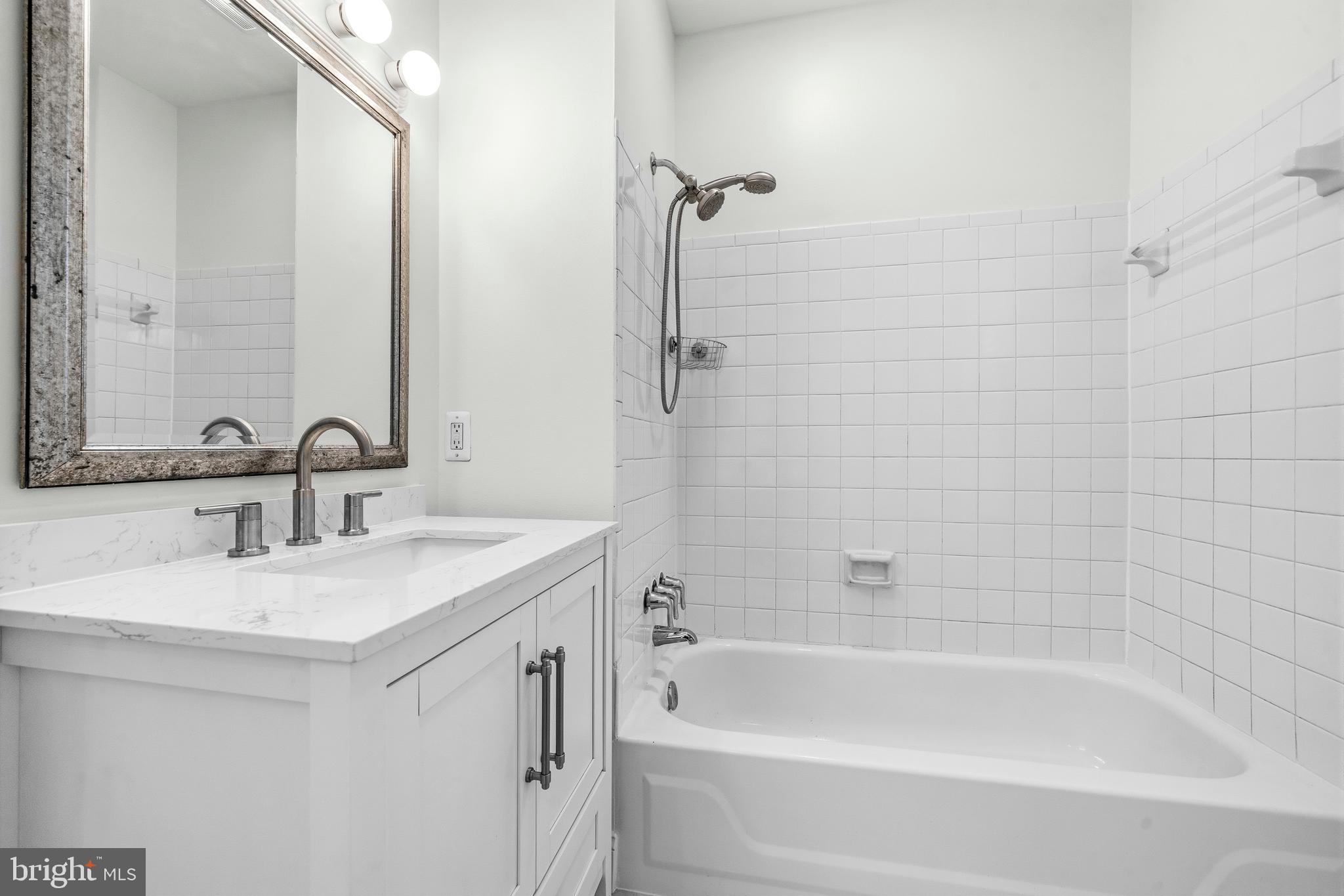 CAPITOL HILL - Residential