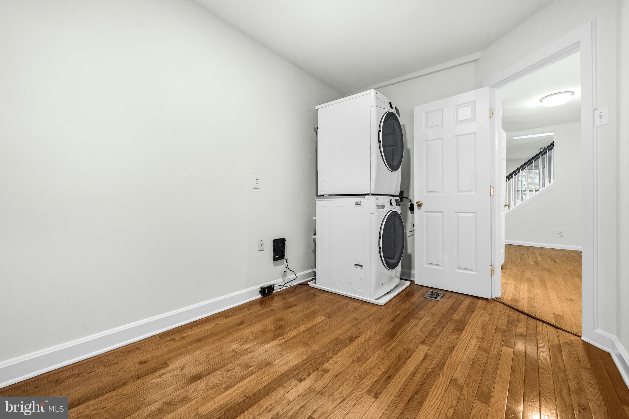 CAPITOL HILL - Residential
