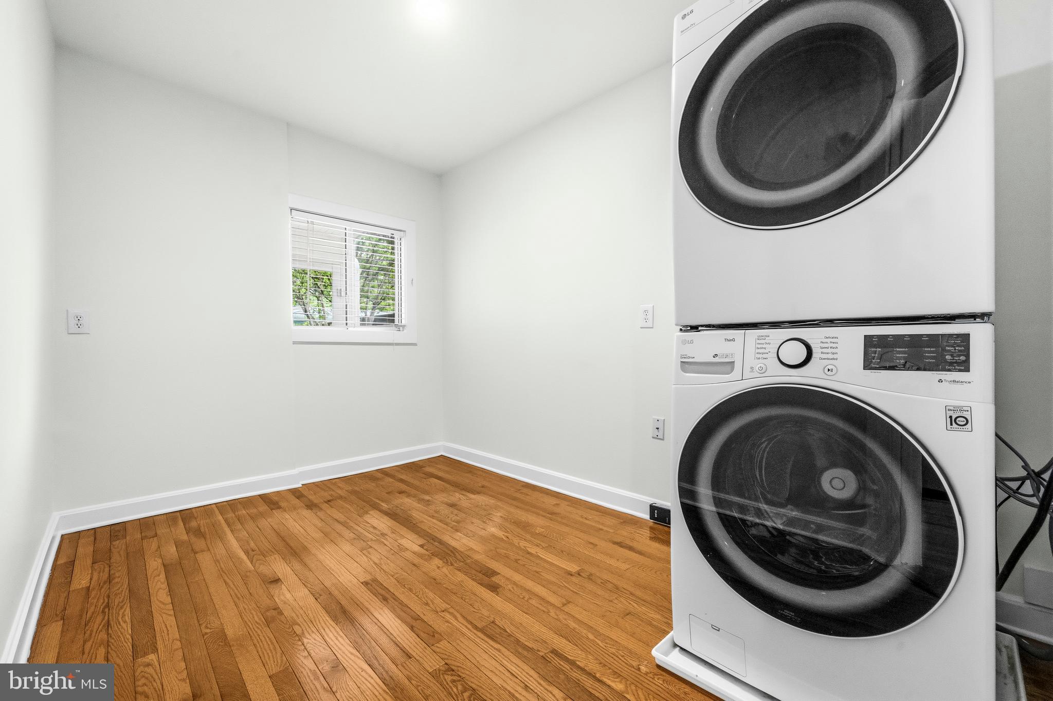 CAPITOL HILL - Residential