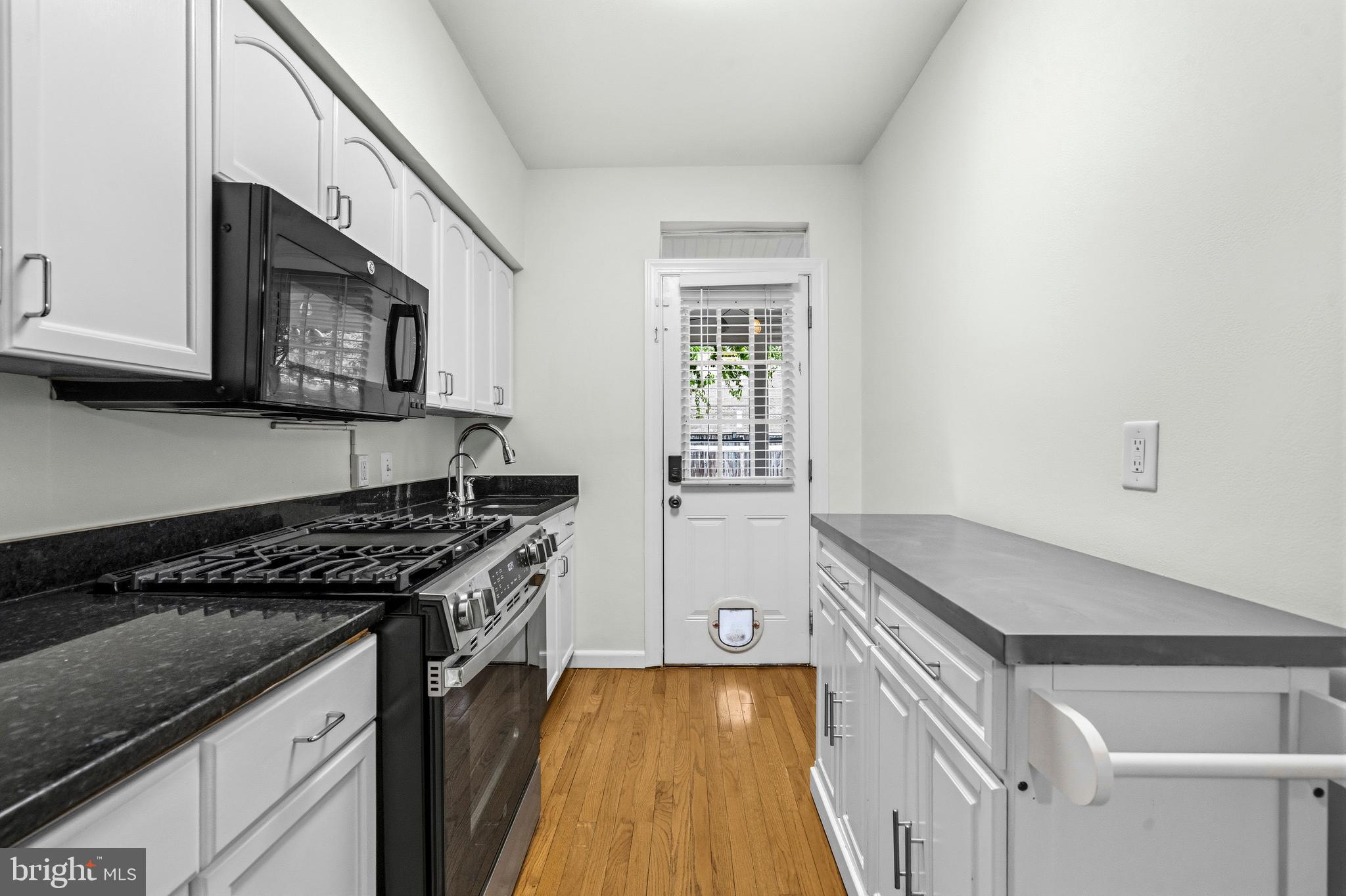 CAPITOL HILL - Residential