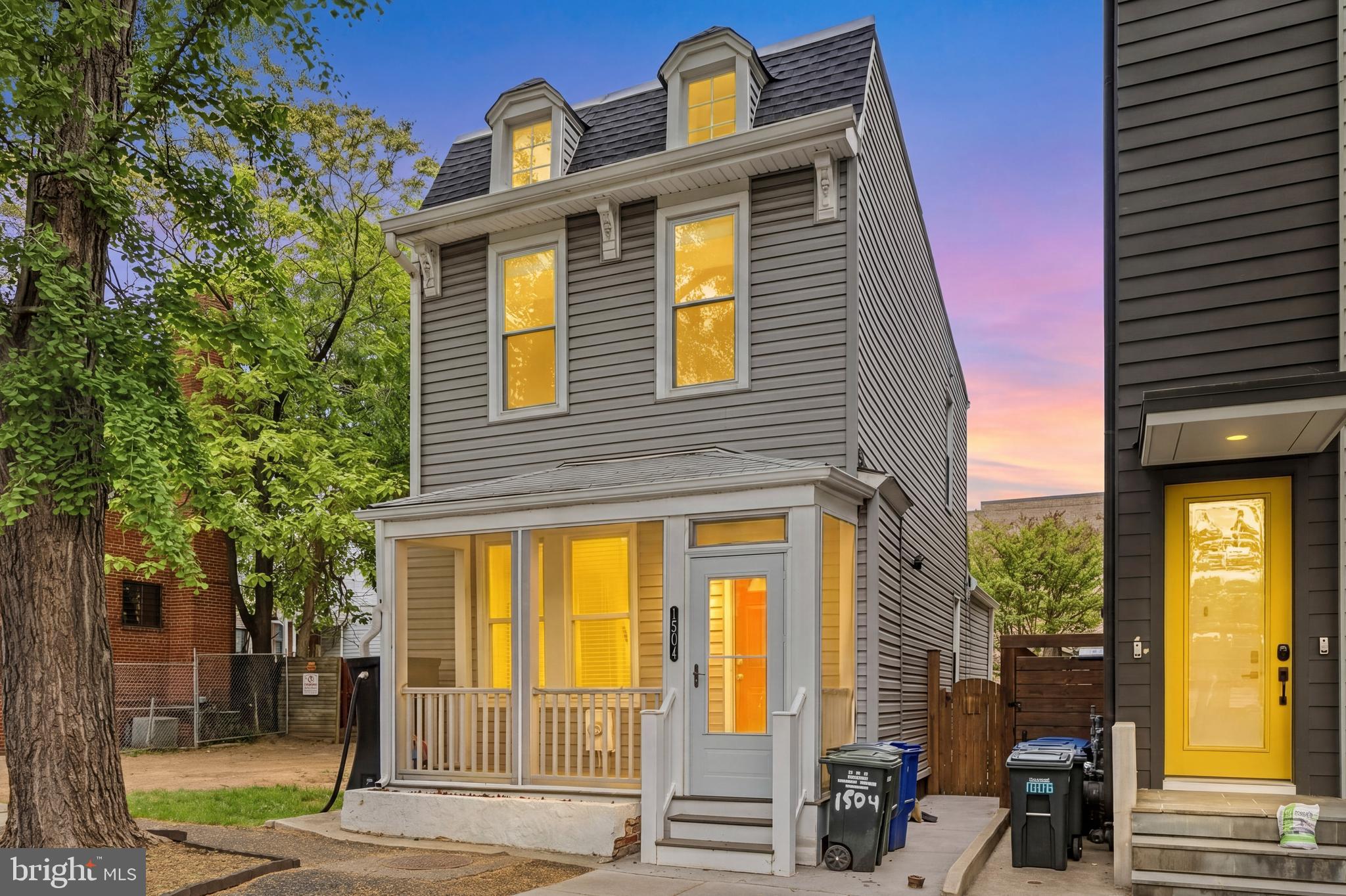 CAPITOL HILL - Residential