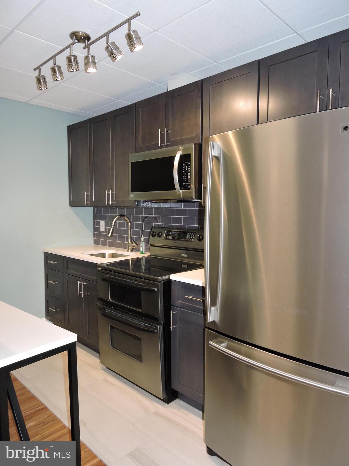 AVENUE OF THE ARTS - Residential