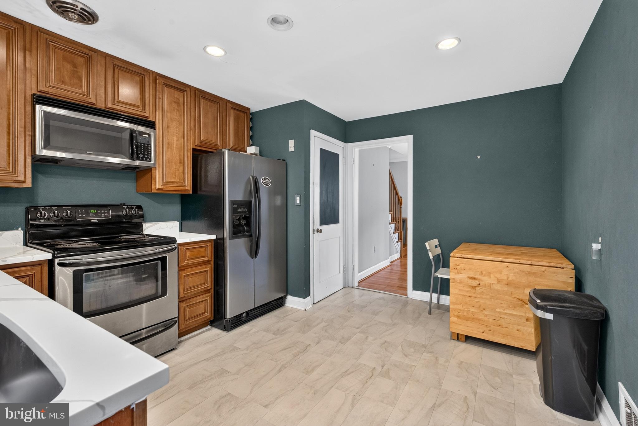LOCH RAVEN MANOR - Residential