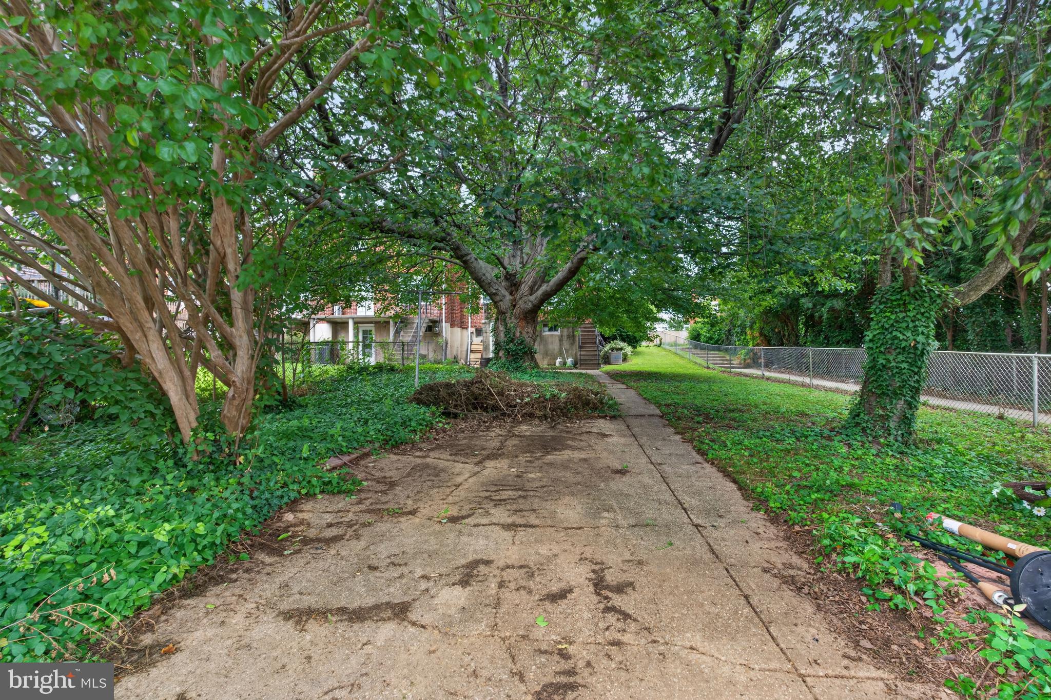 LOCH RAVEN MANOR - Residential