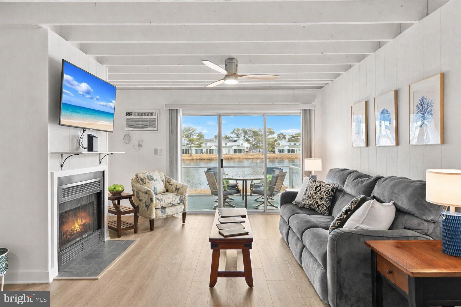 MALLARD LAKES - Residential