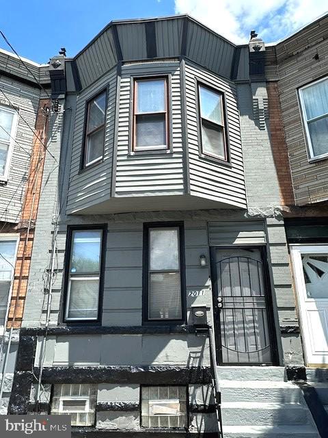 Welcome home to this affordable and spacious 3 bedroom, 1 bath property! Featuring a living room, dining room, and kitchen, this home offers comfortable living space, freshly painted throughout and a fenced-in backyard ideal for relaxing or entertaining. Convenient access to shopping, public transportation and major highways. Great opportunity for owner occupants or investors alike!