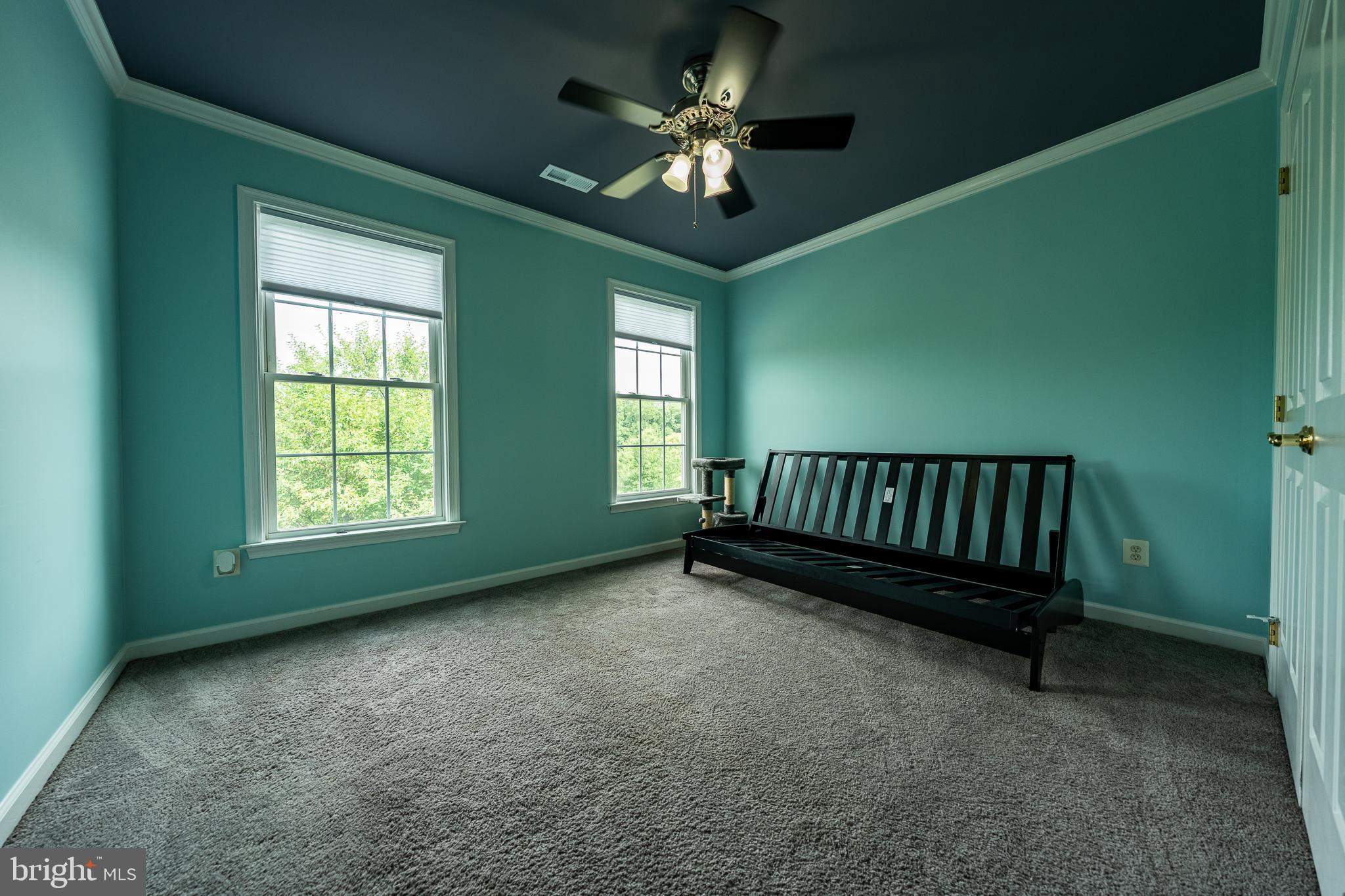 MAXA MEADOWS - Residential