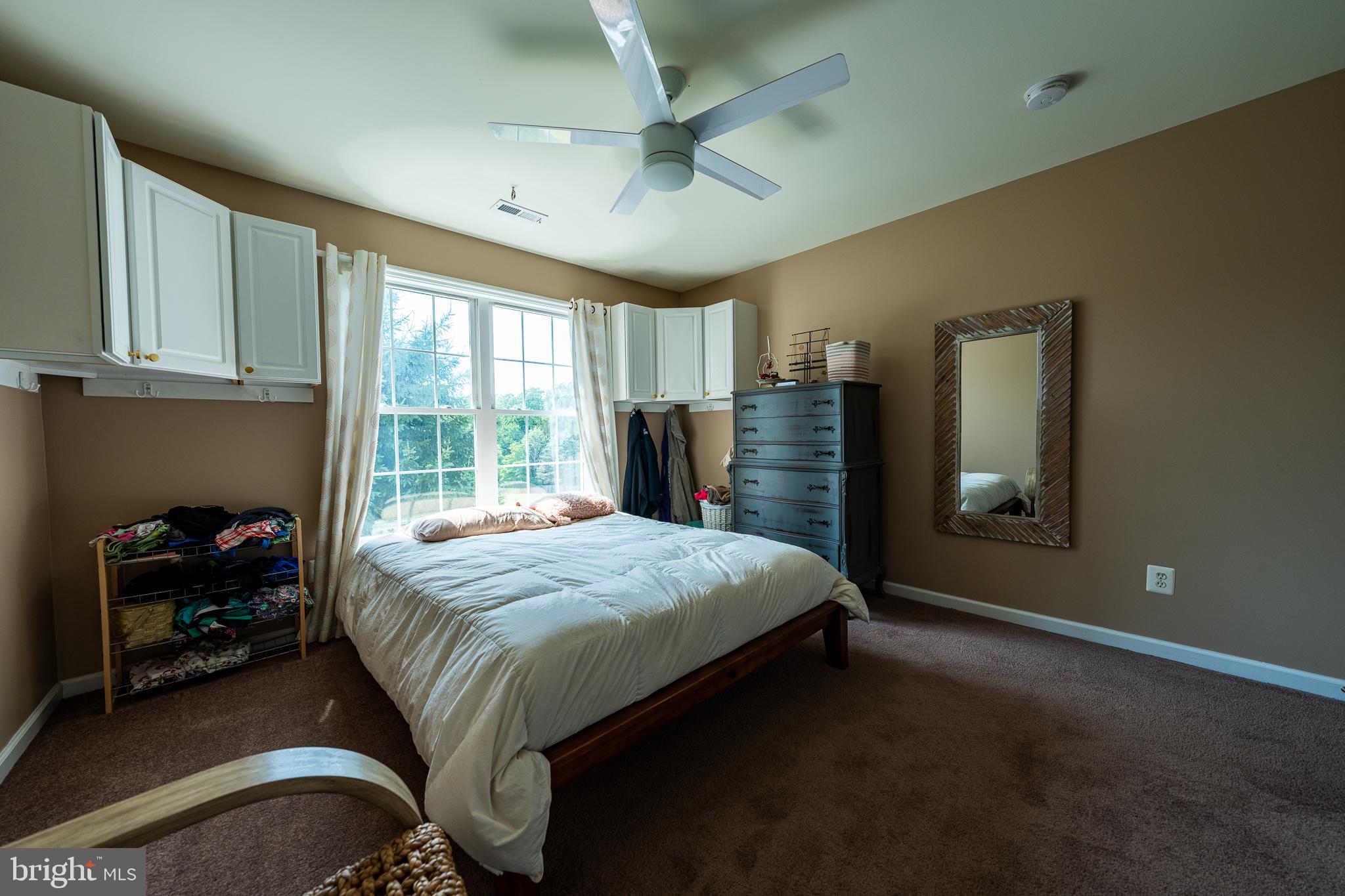 MAXA MEADOWS - Residential