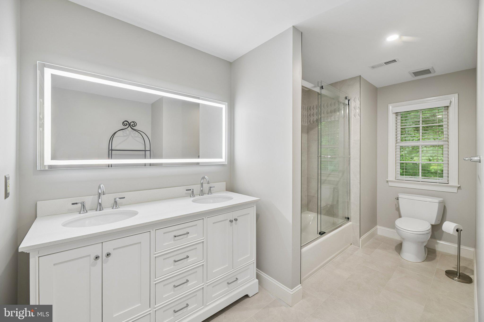 SENECA GREEN - Residential