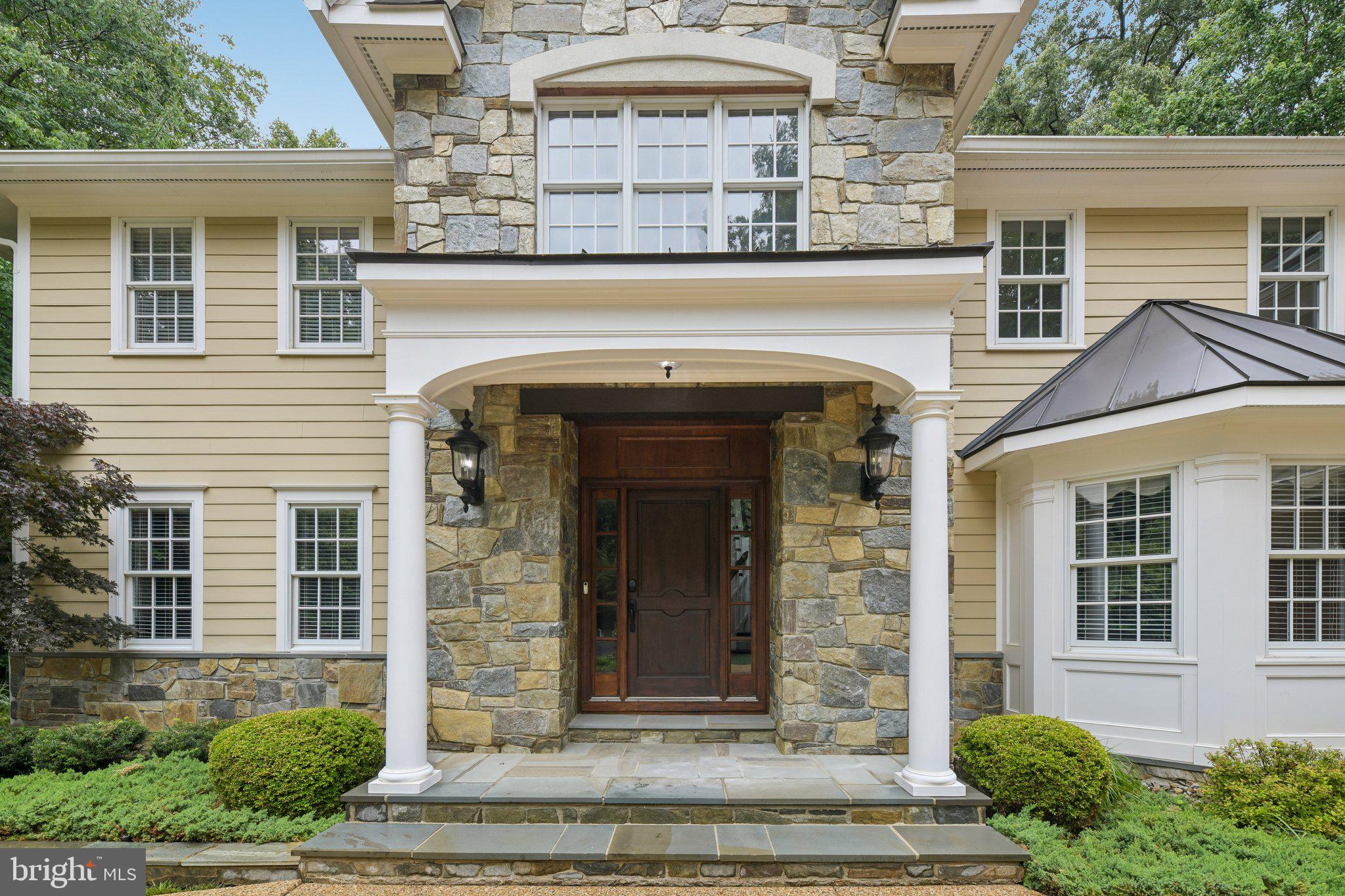 SENECA GREEN - Residential