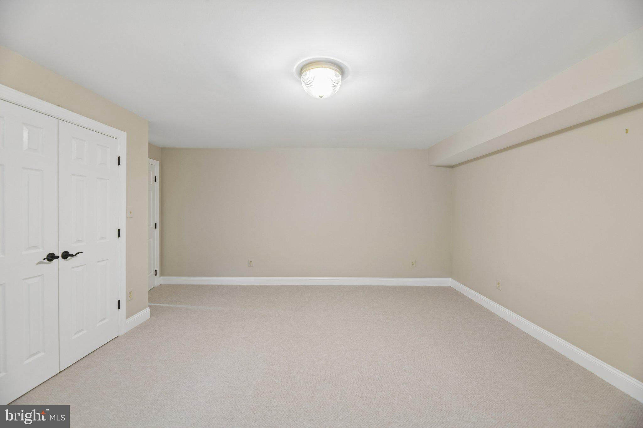 SENECA GREEN - Residential