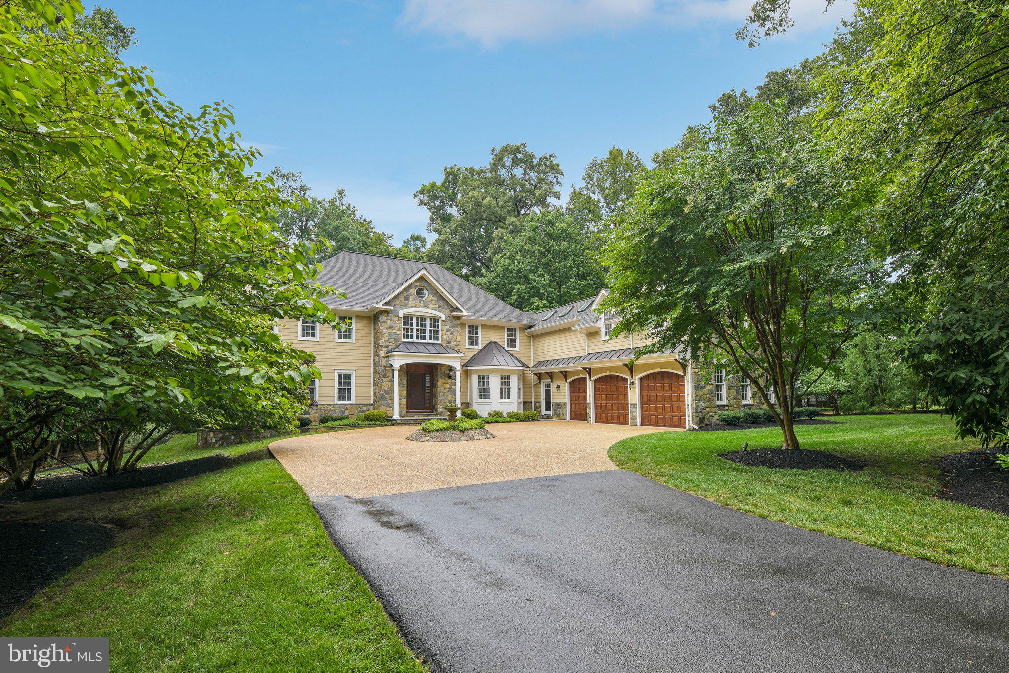 SENECA GREEN - Residential