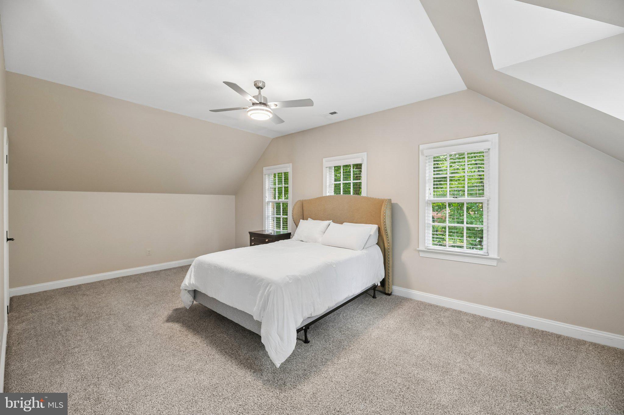 SENECA GREEN - Residential