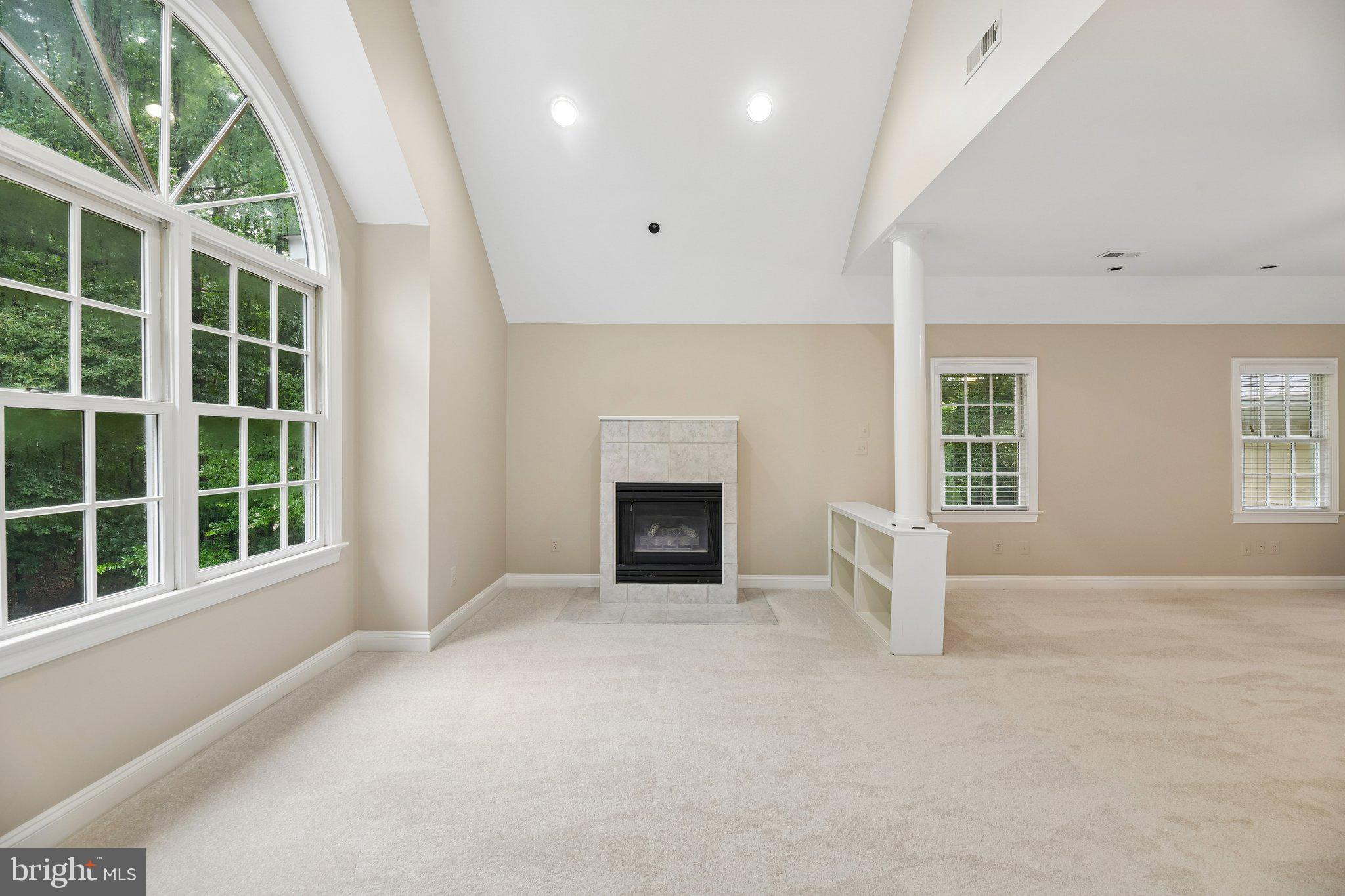 SENECA GREEN - Residential