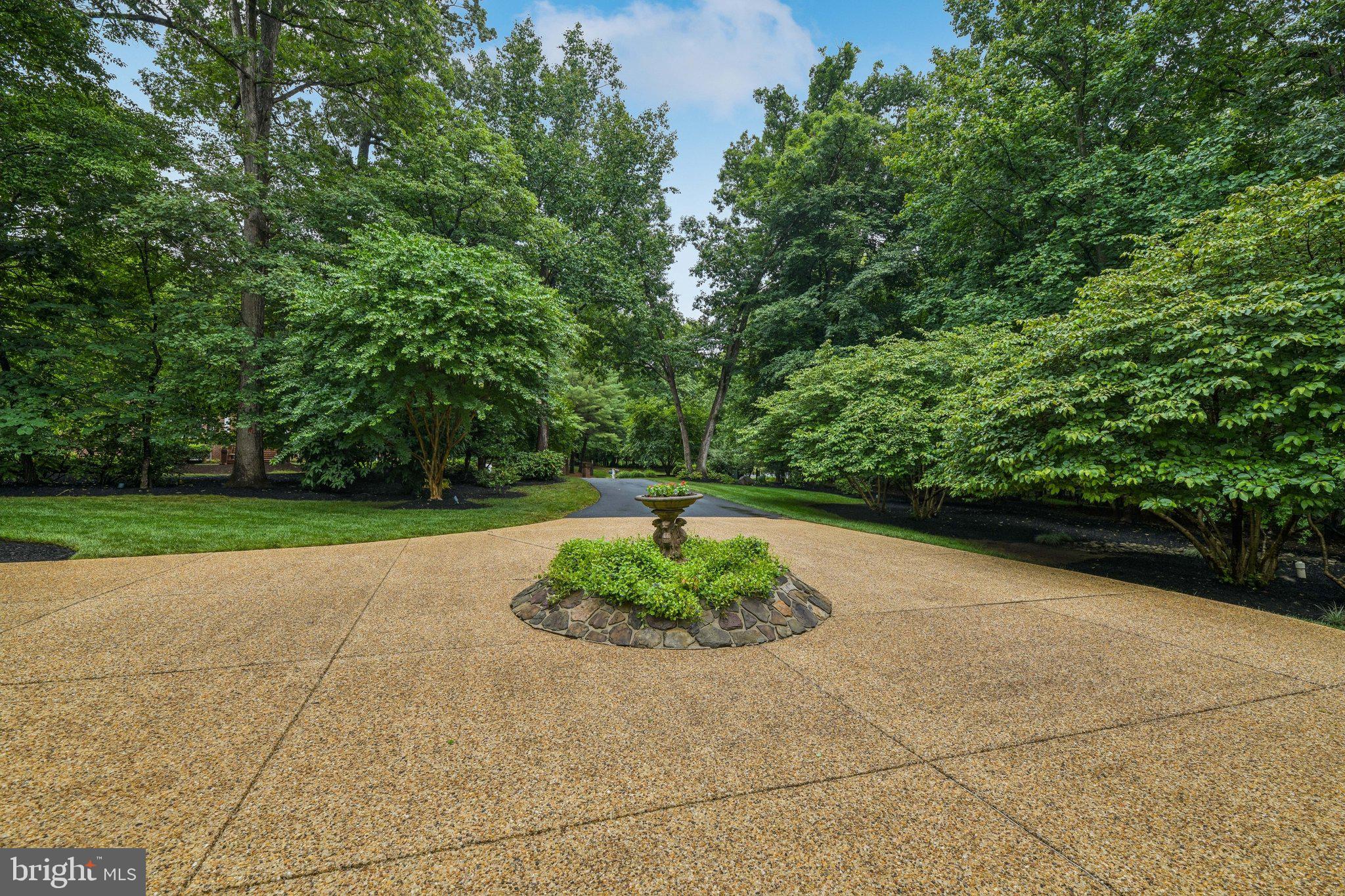 SENECA GREEN - Residential