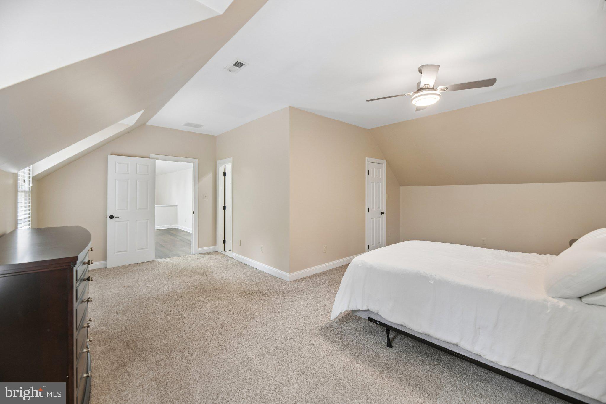 SENECA GREEN - Residential