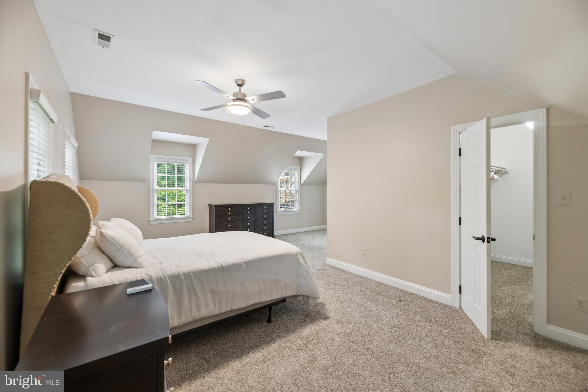SENECA GREEN - Residential