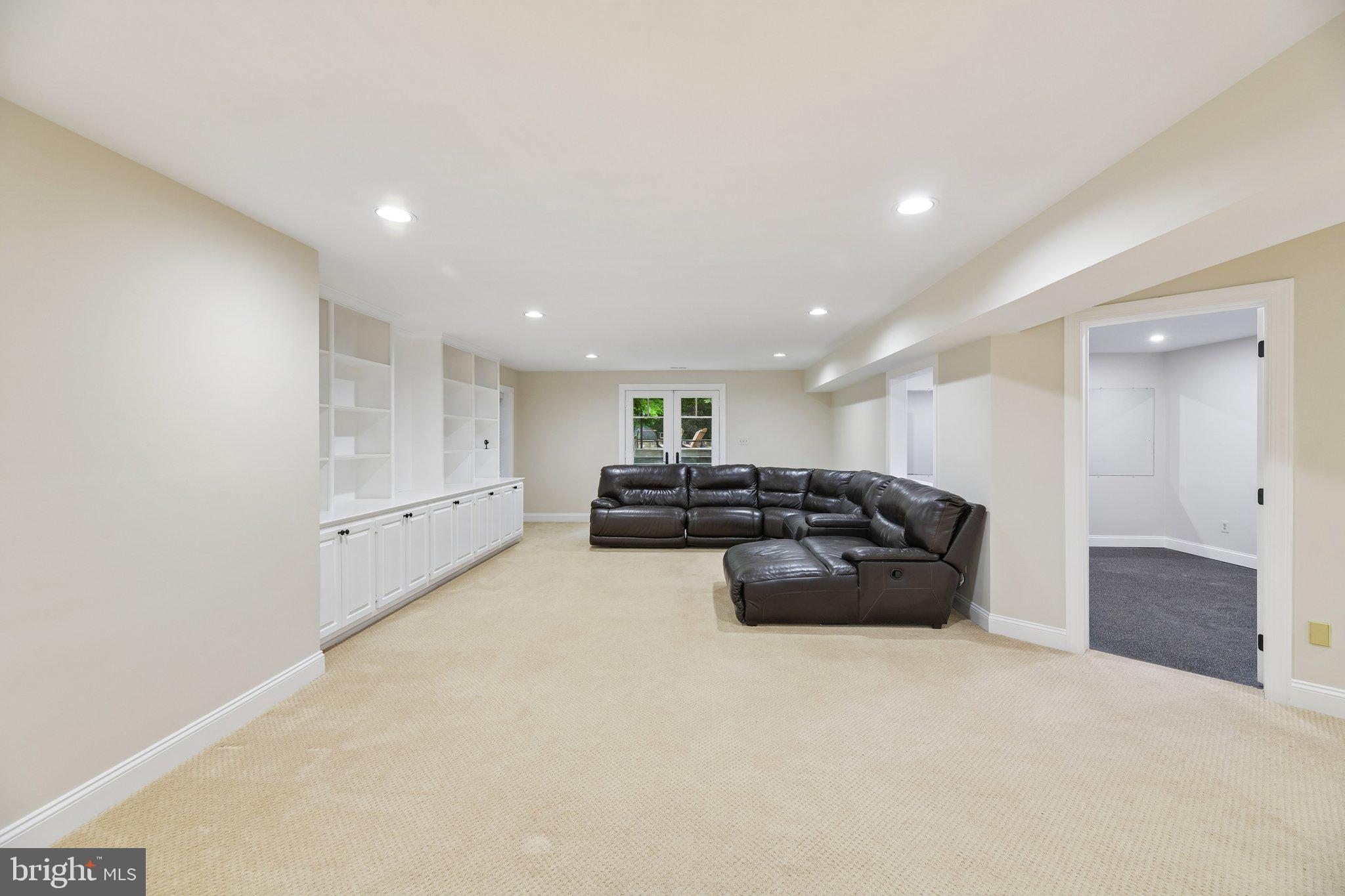 SENECA GREEN - Residential