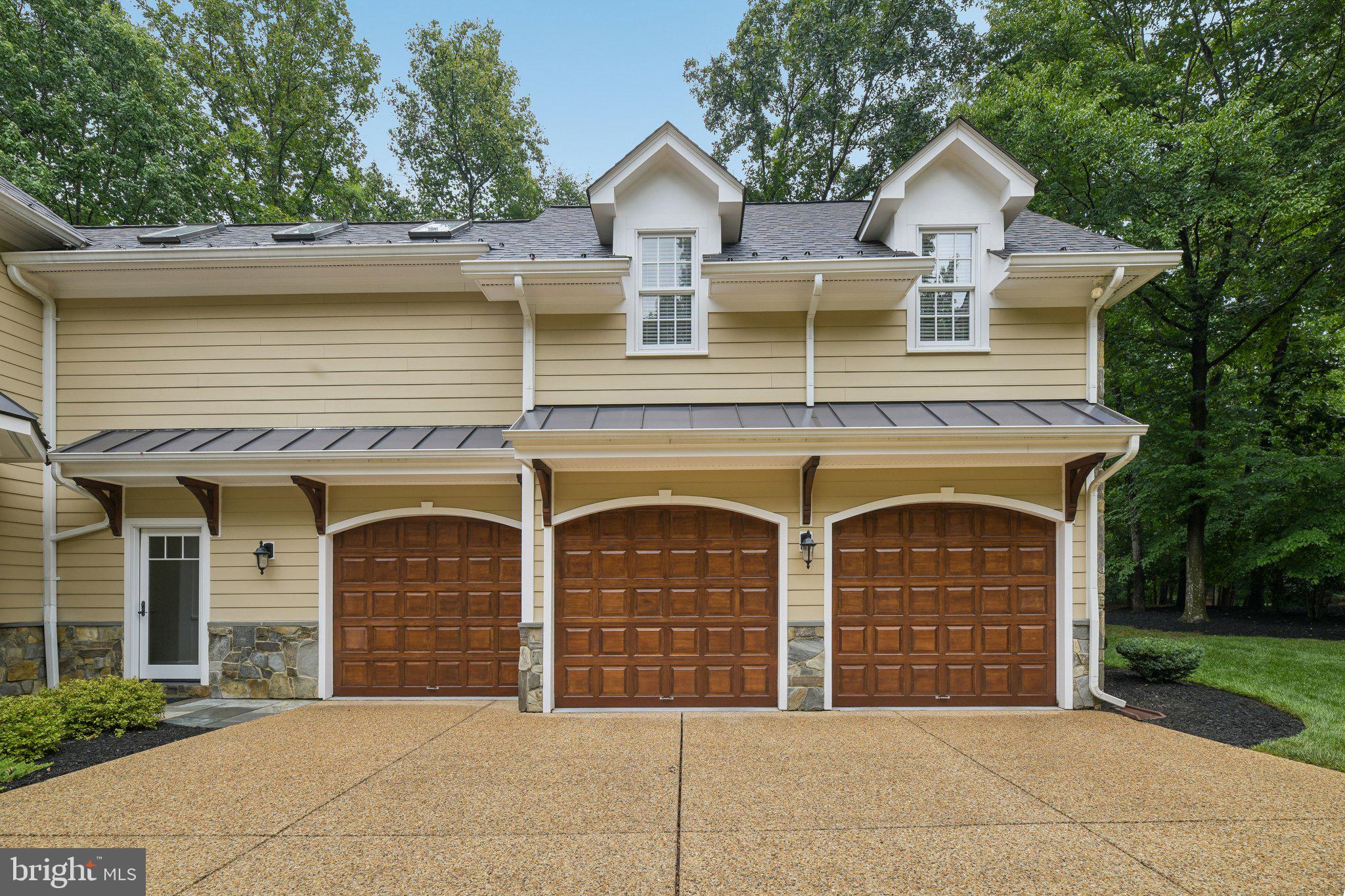 SENECA GREEN - Residential