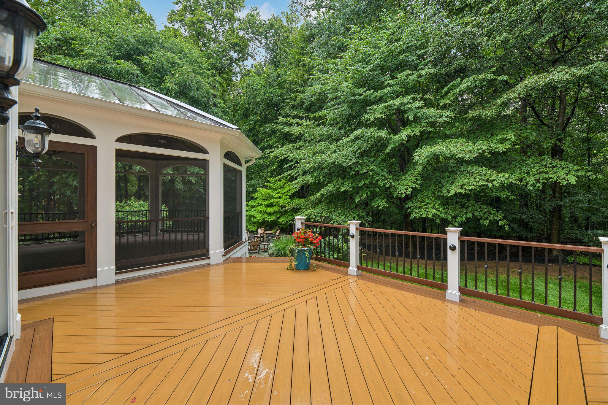 SENECA GREEN - Residential