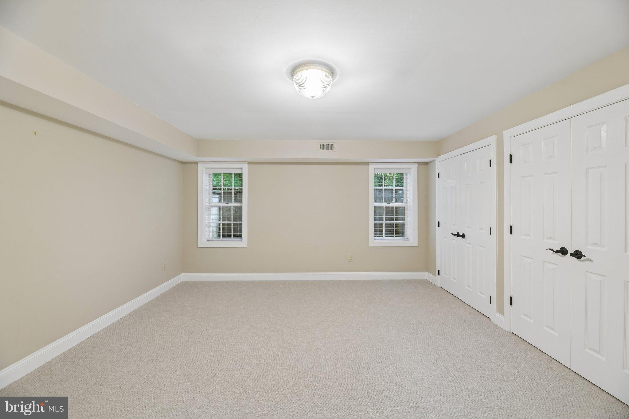 SENECA GREEN - Residential