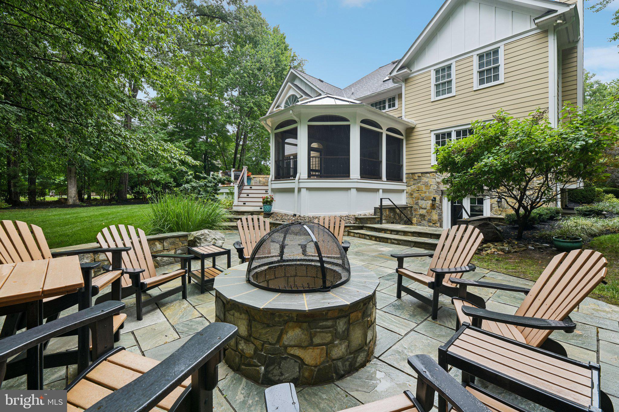 SENECA GREEN - Residential