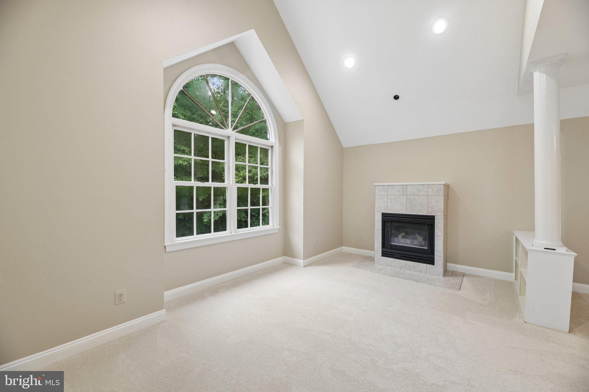 SENECA GREEN - Residential