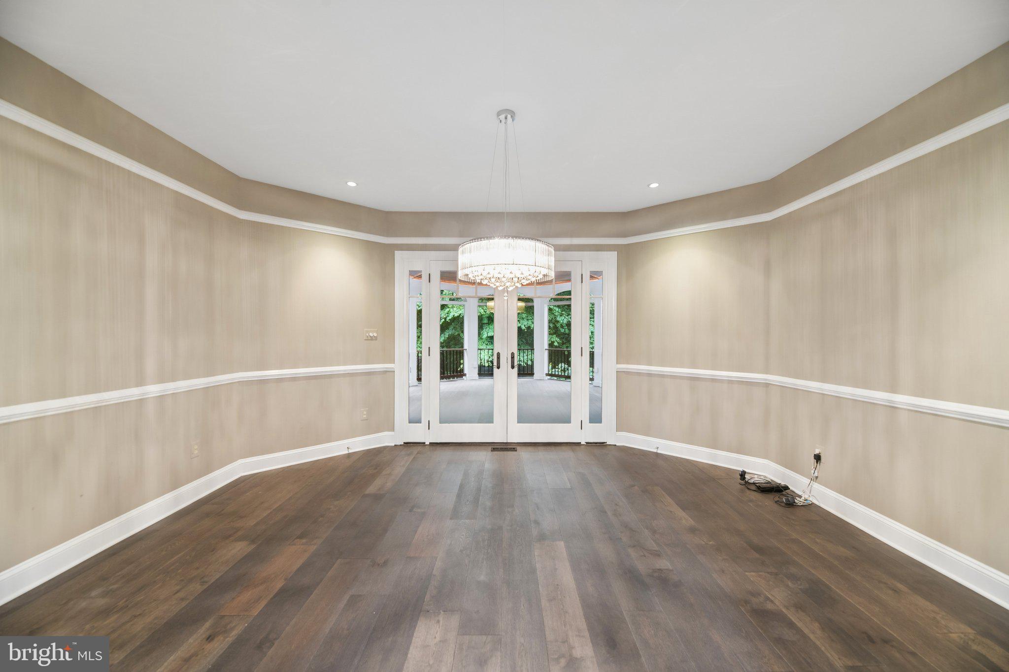 SENECA GREEN - Residential