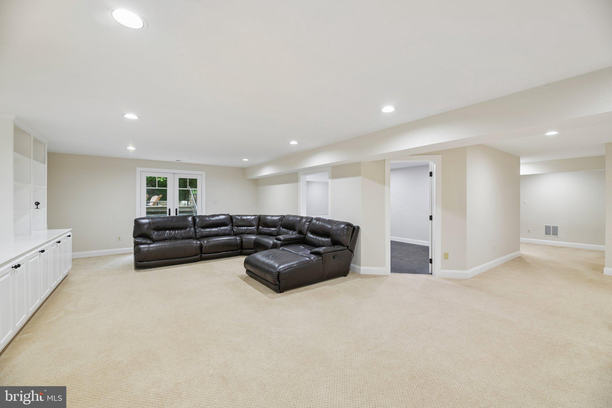SENECA GREEN - Residential