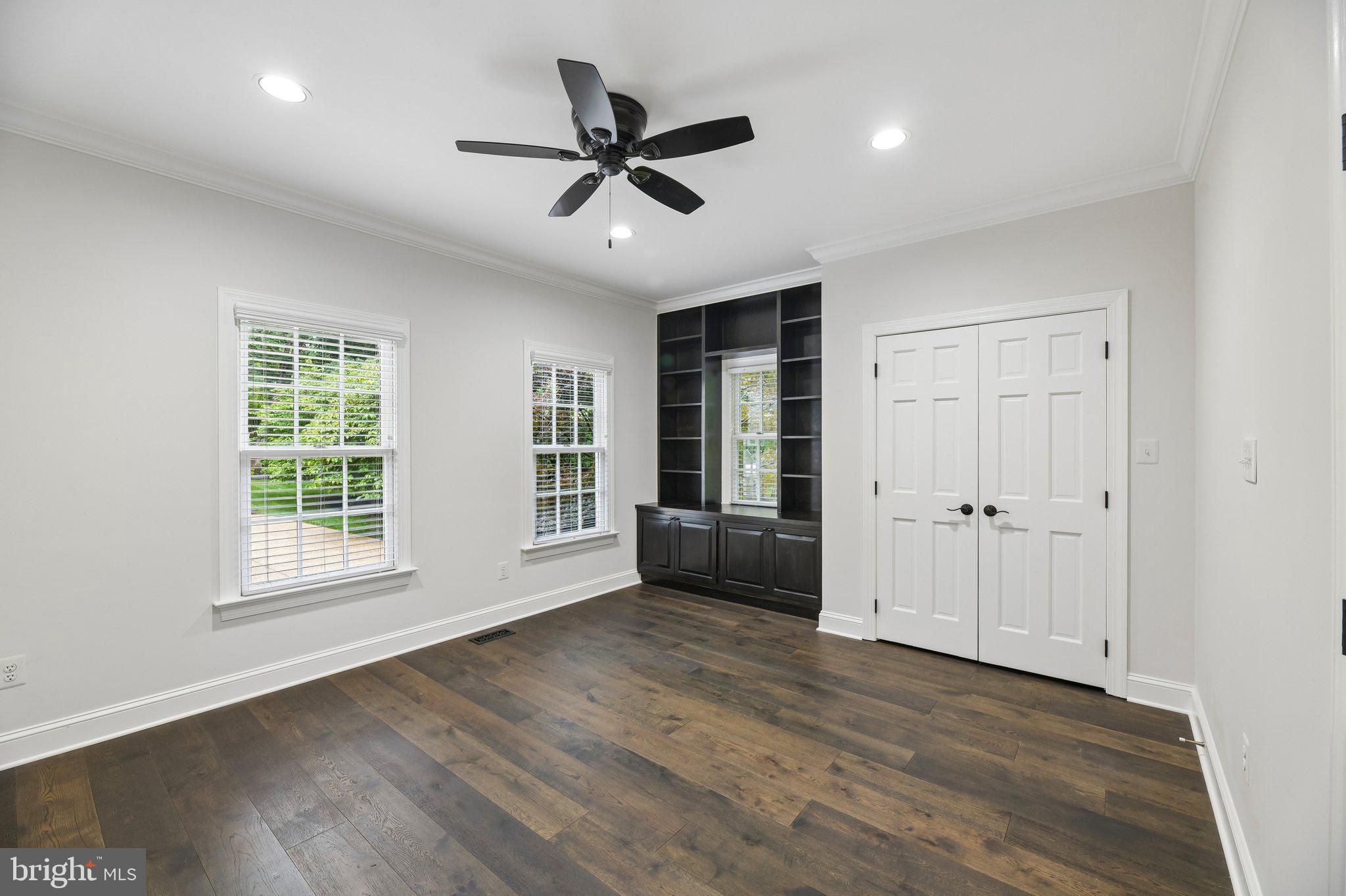 SENECA GREEN - Residential