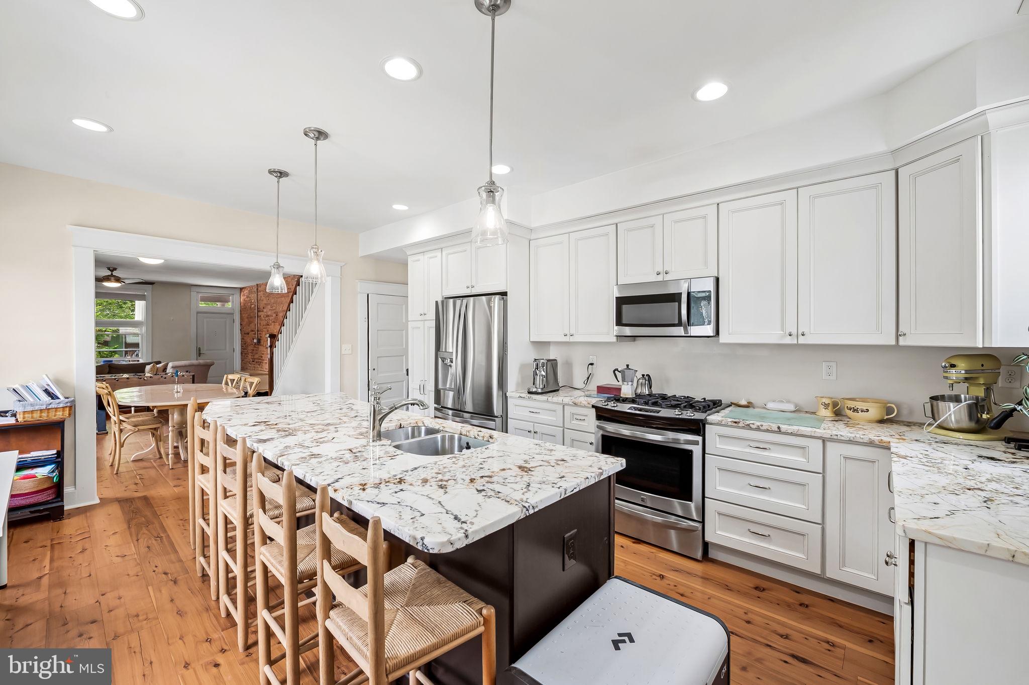 MEDFIELD - Residential