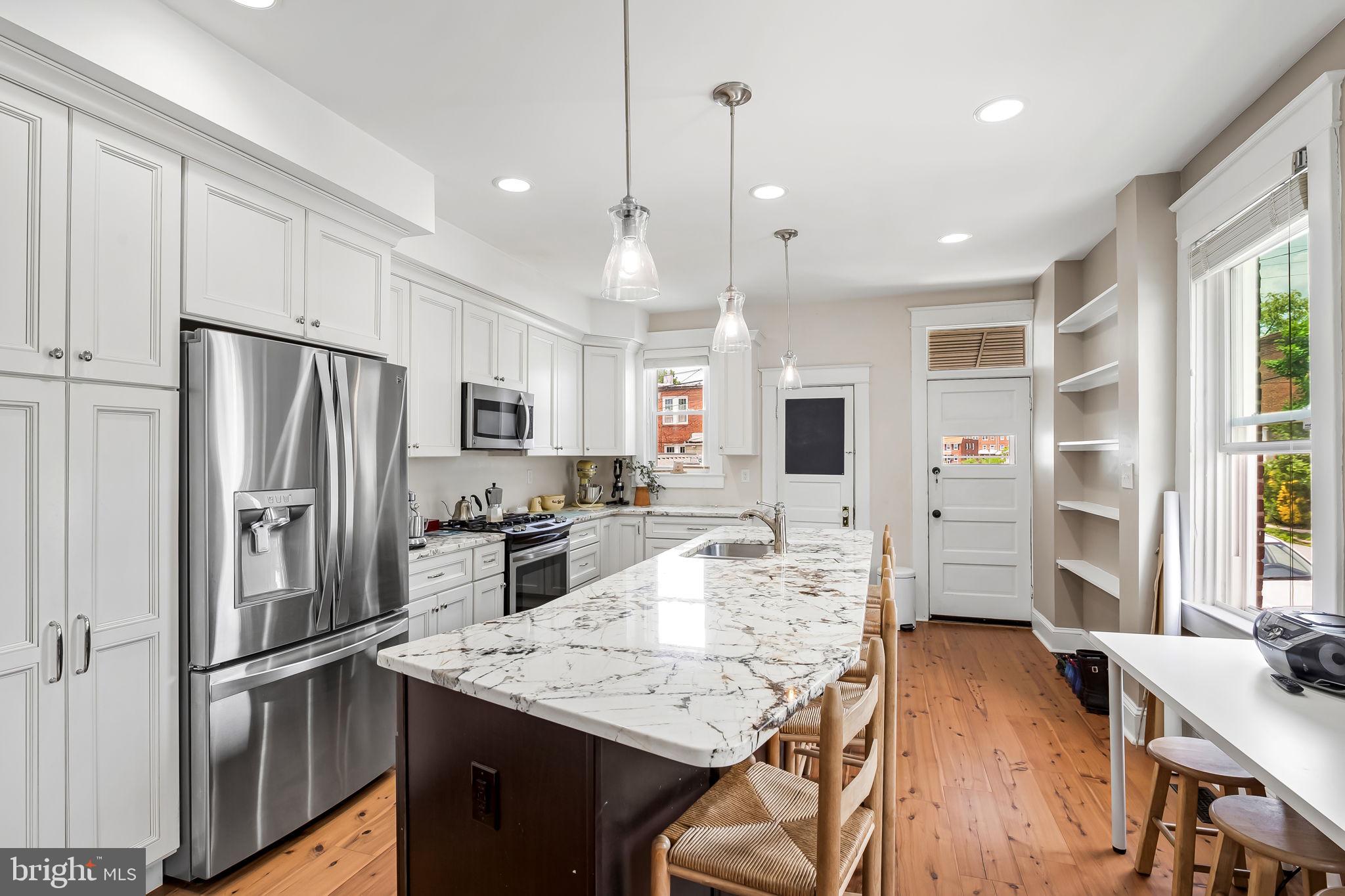 MEDFIELD - Residential