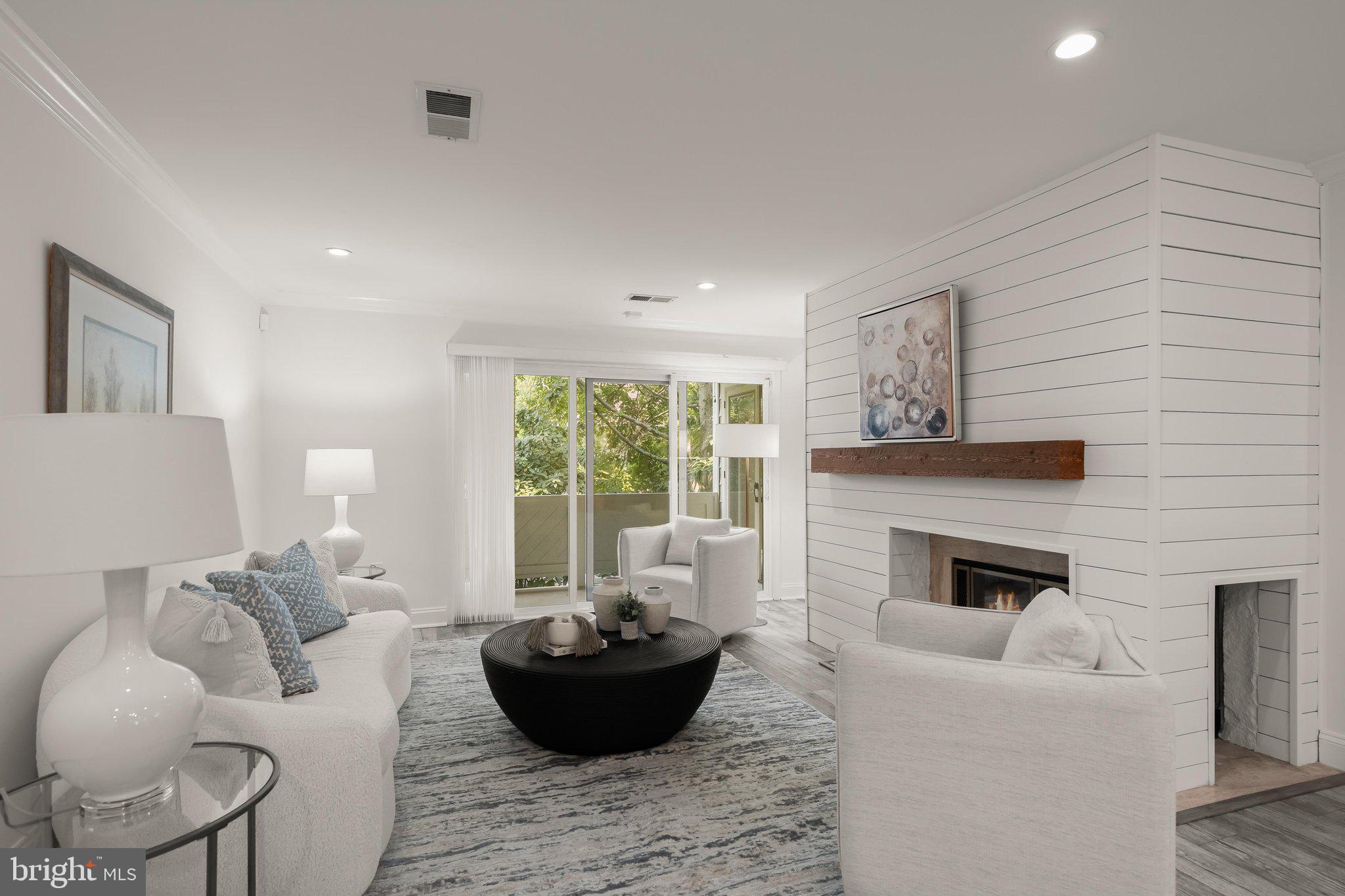 LUXBERRY COURTS - Residential