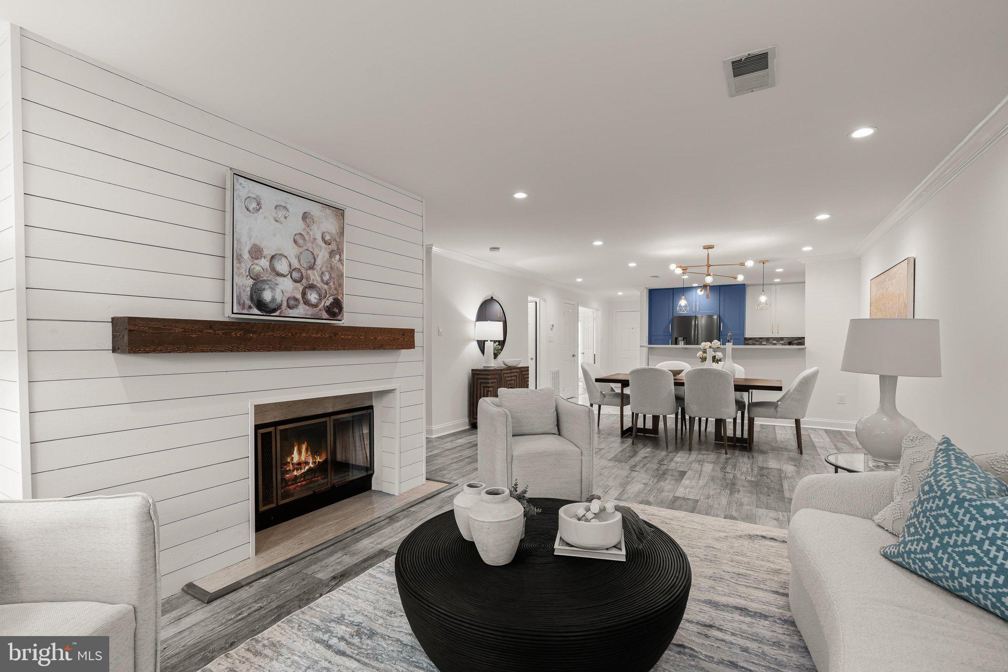 LUXBERRY COURTS - Residential
