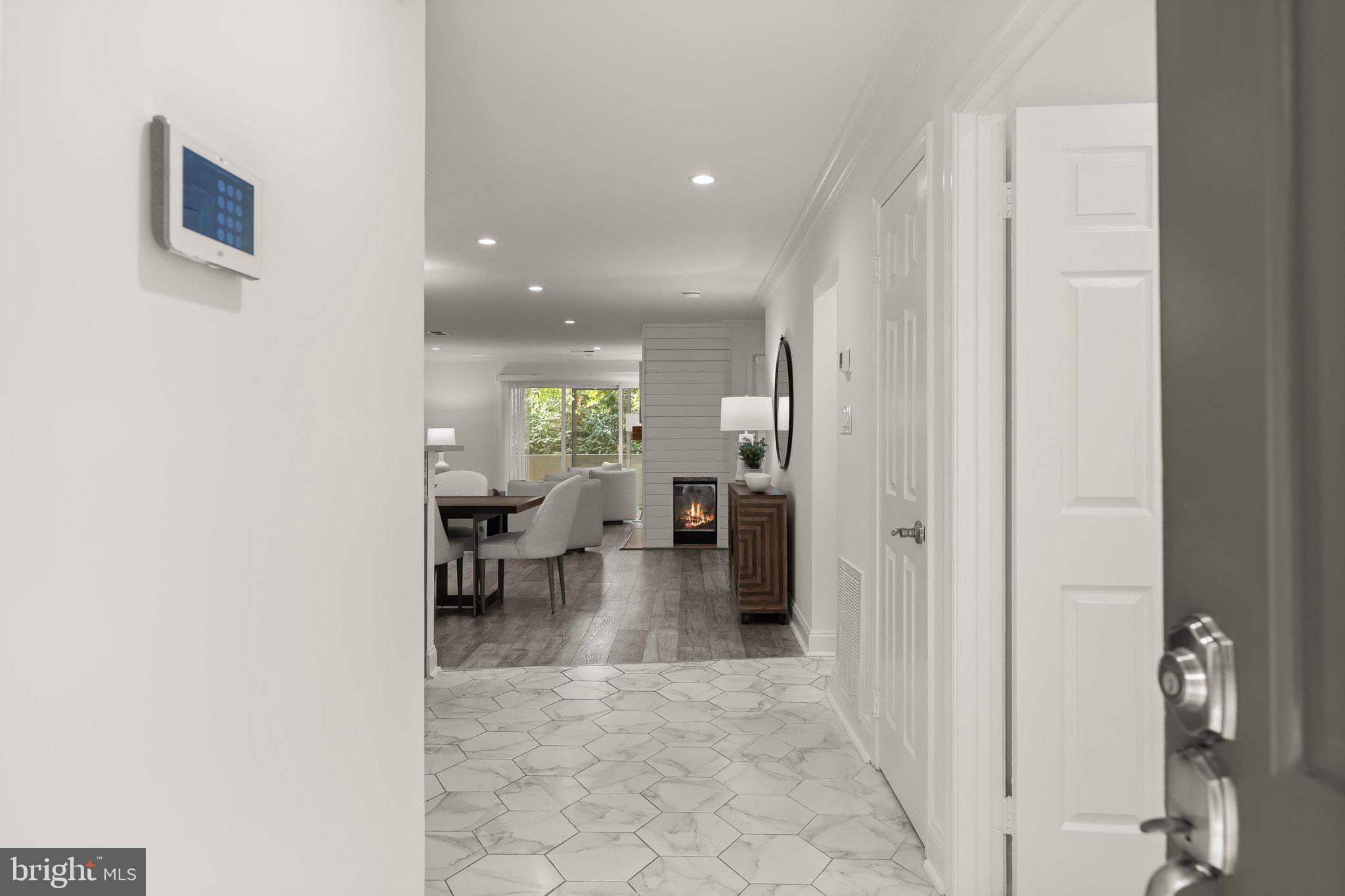 LUXBERRY COURTS - Residential
