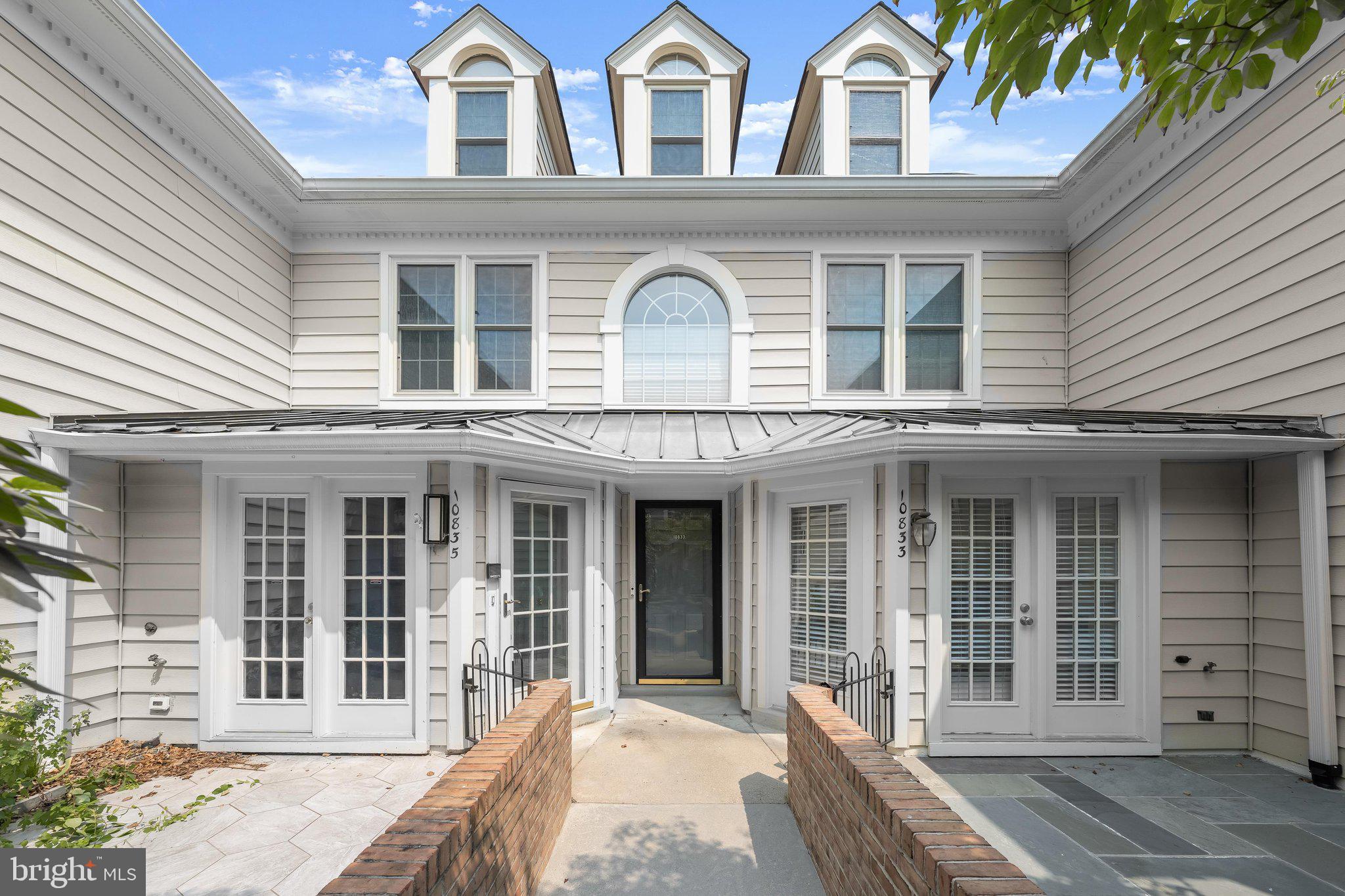 LUXBERRY COURTS - Residential