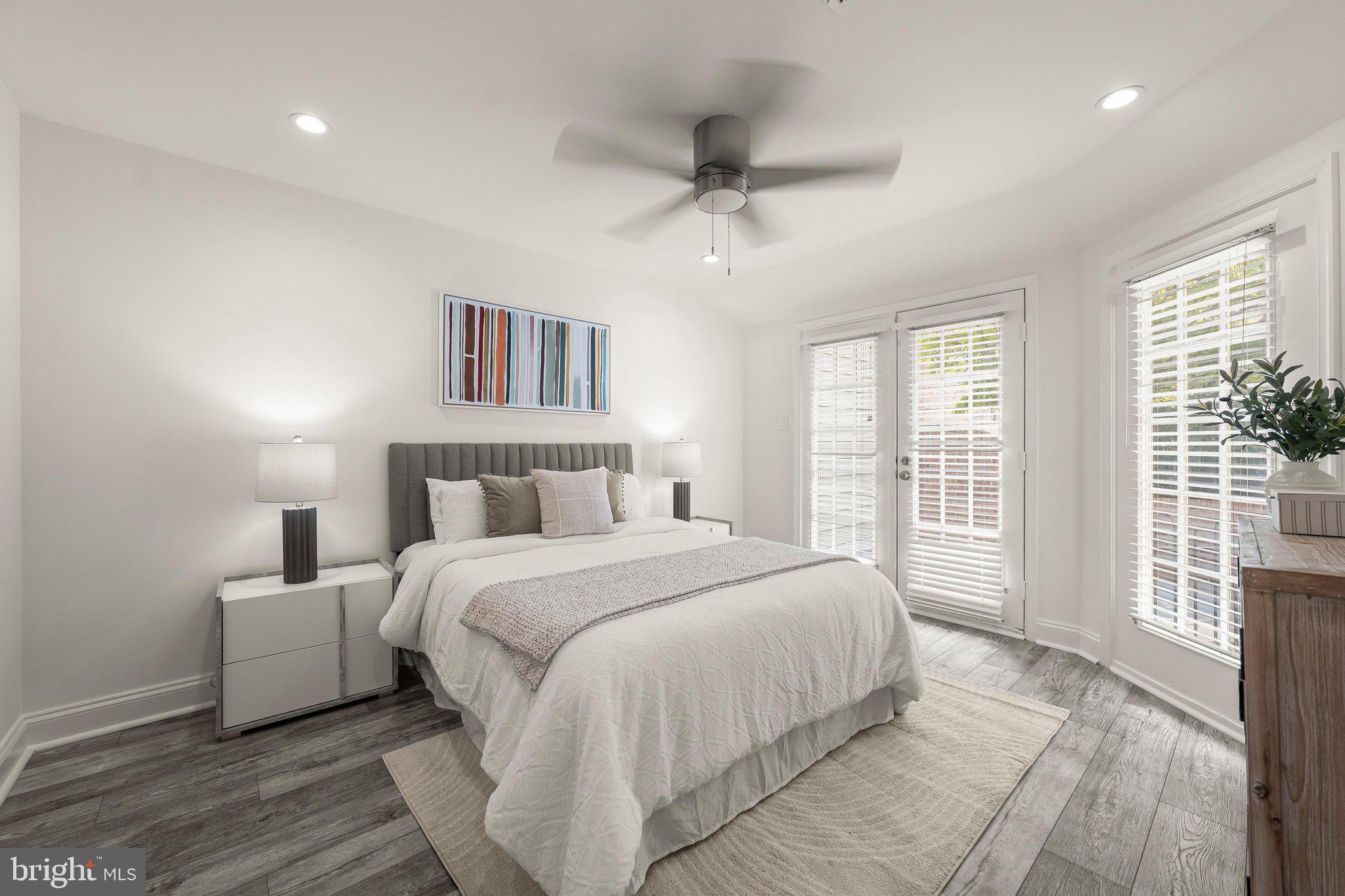 LUXBERRY COURTS - Residential