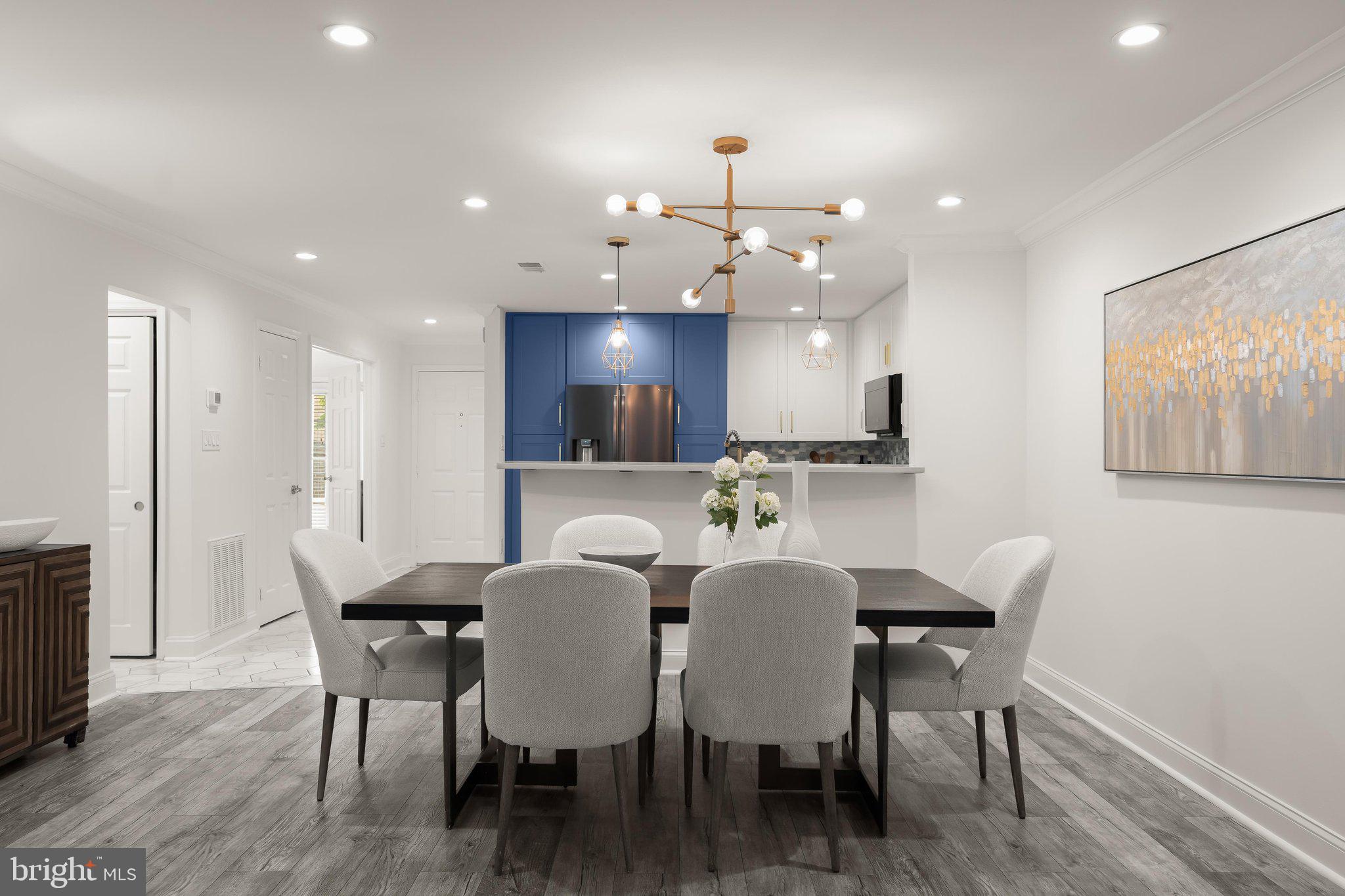 LUXBERRY COURTS - Residential