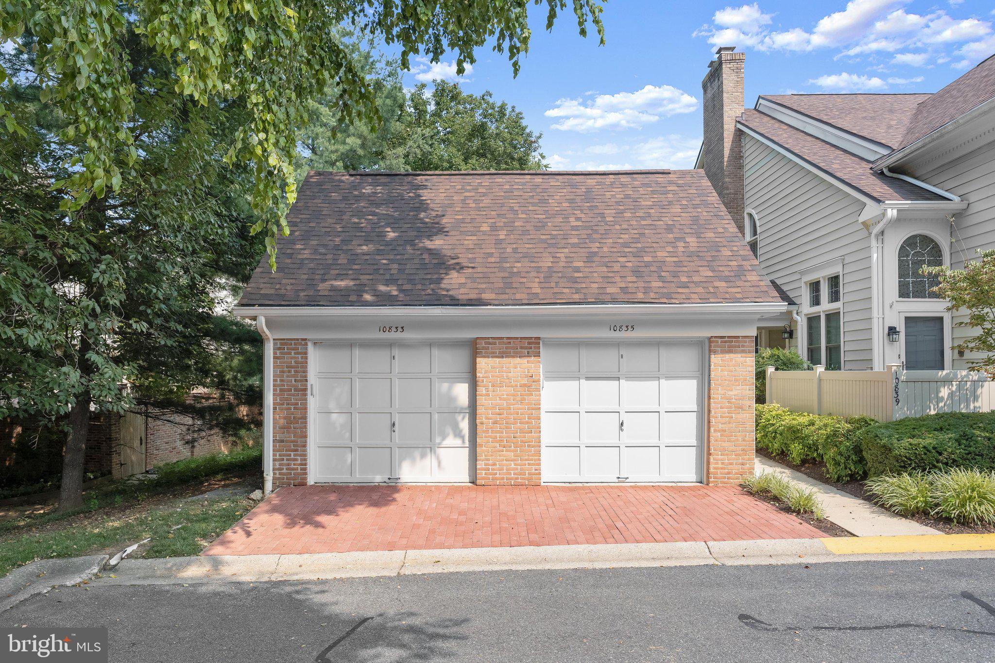 LUXBERRY COURTS - Residential