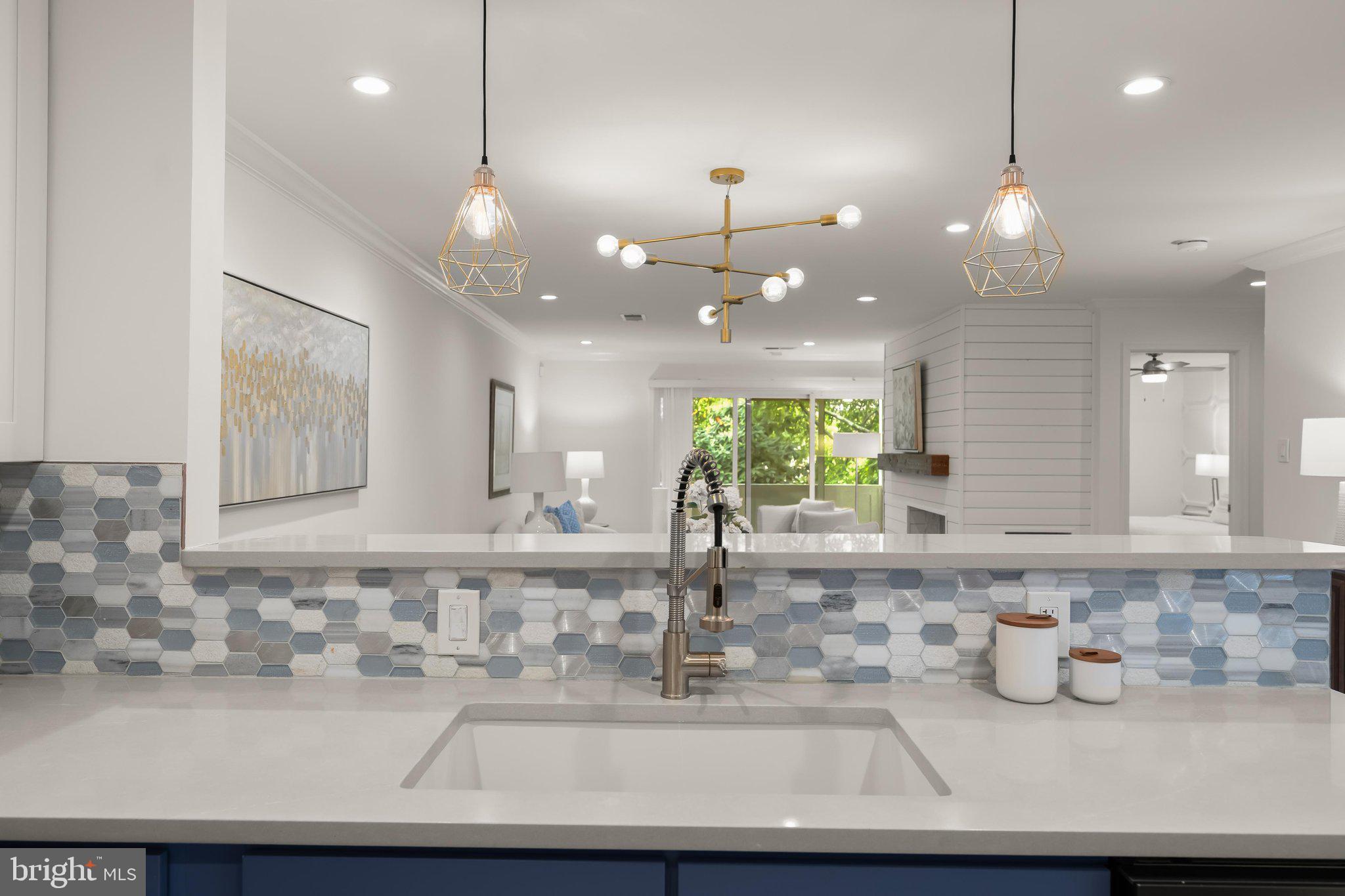 LUXBERRY COURTS - Residential