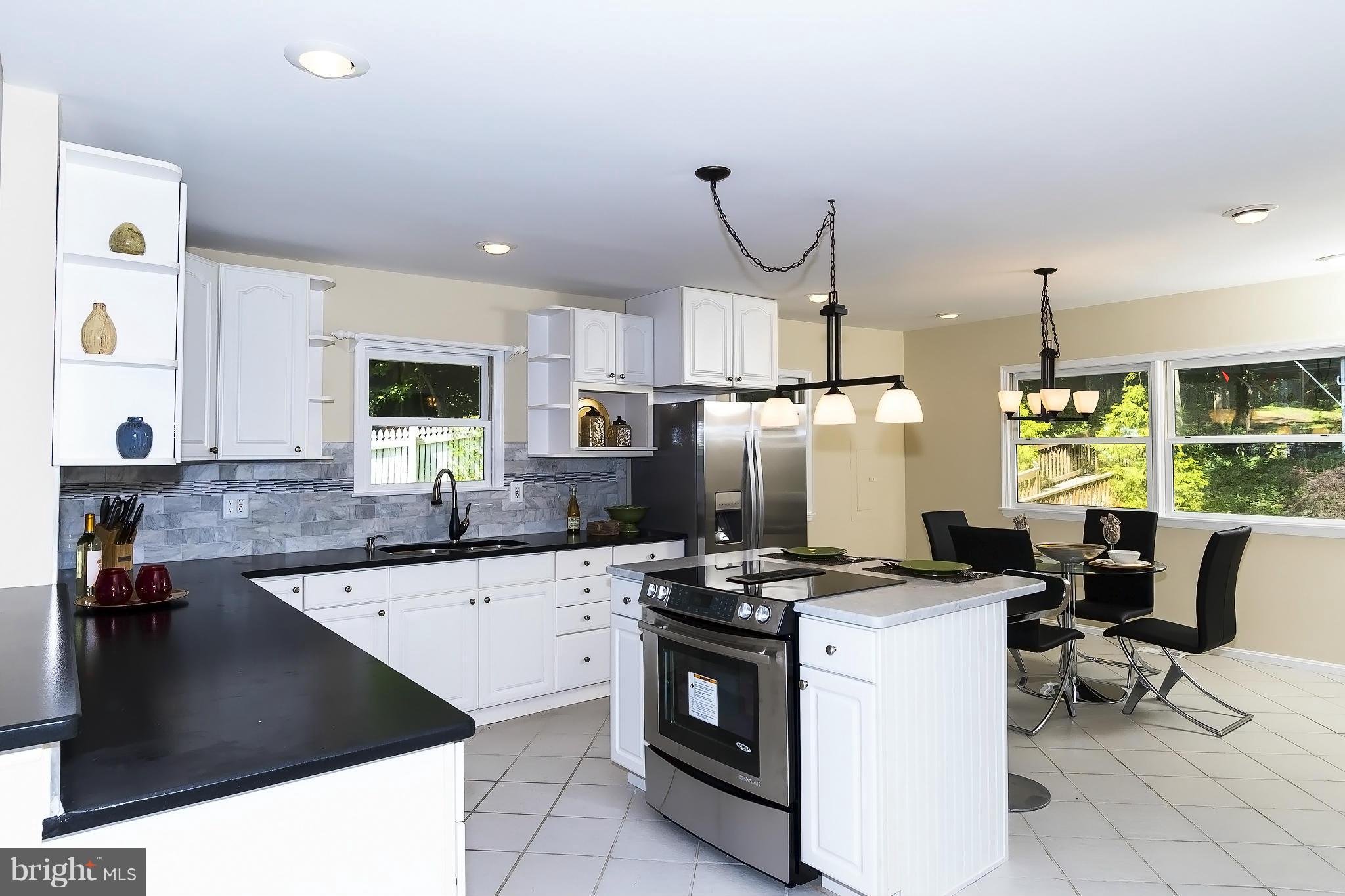 LEELAND WOODS - Residential